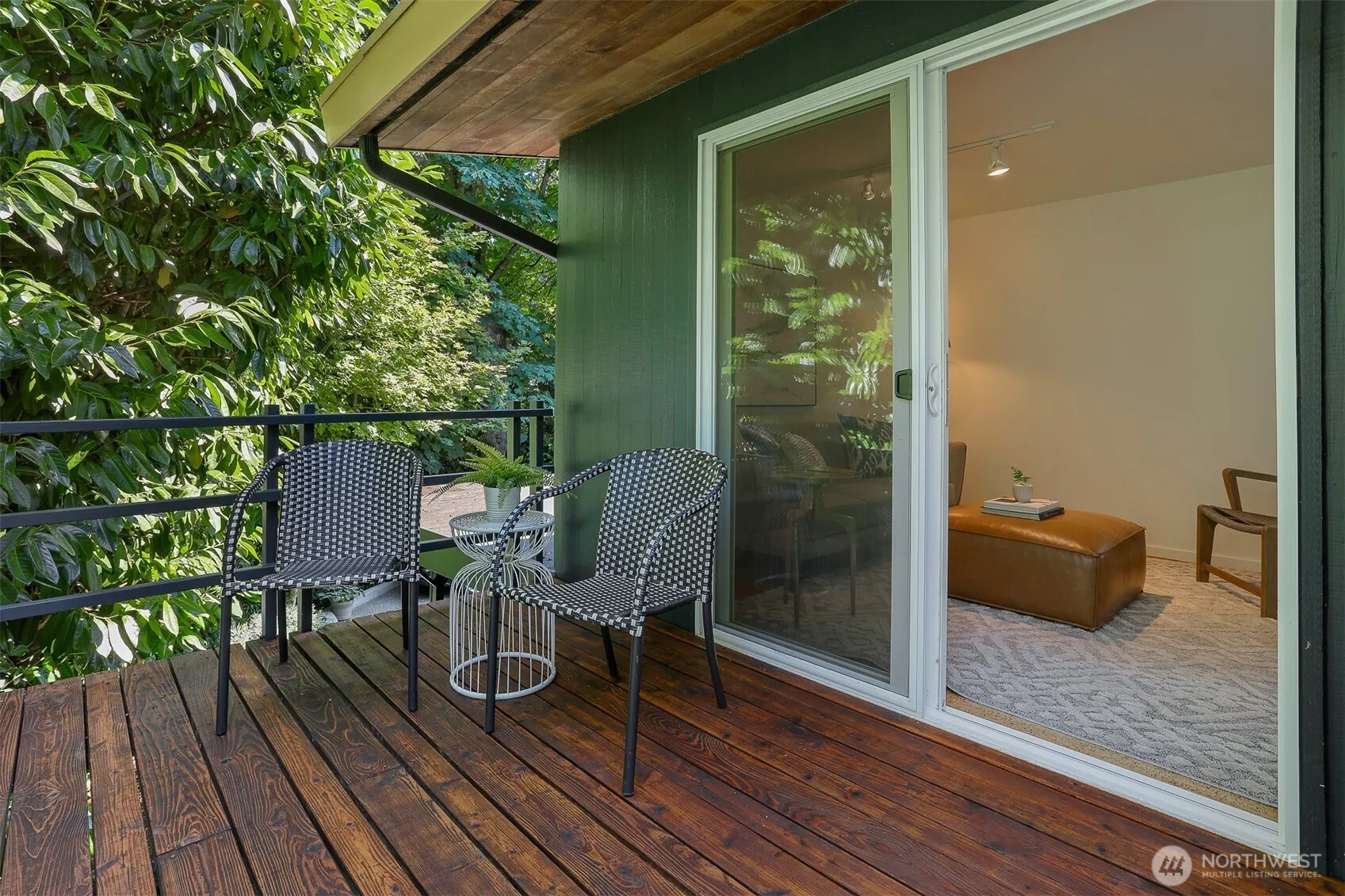 8751 29th Avenue NW, Seattle, WA 98117