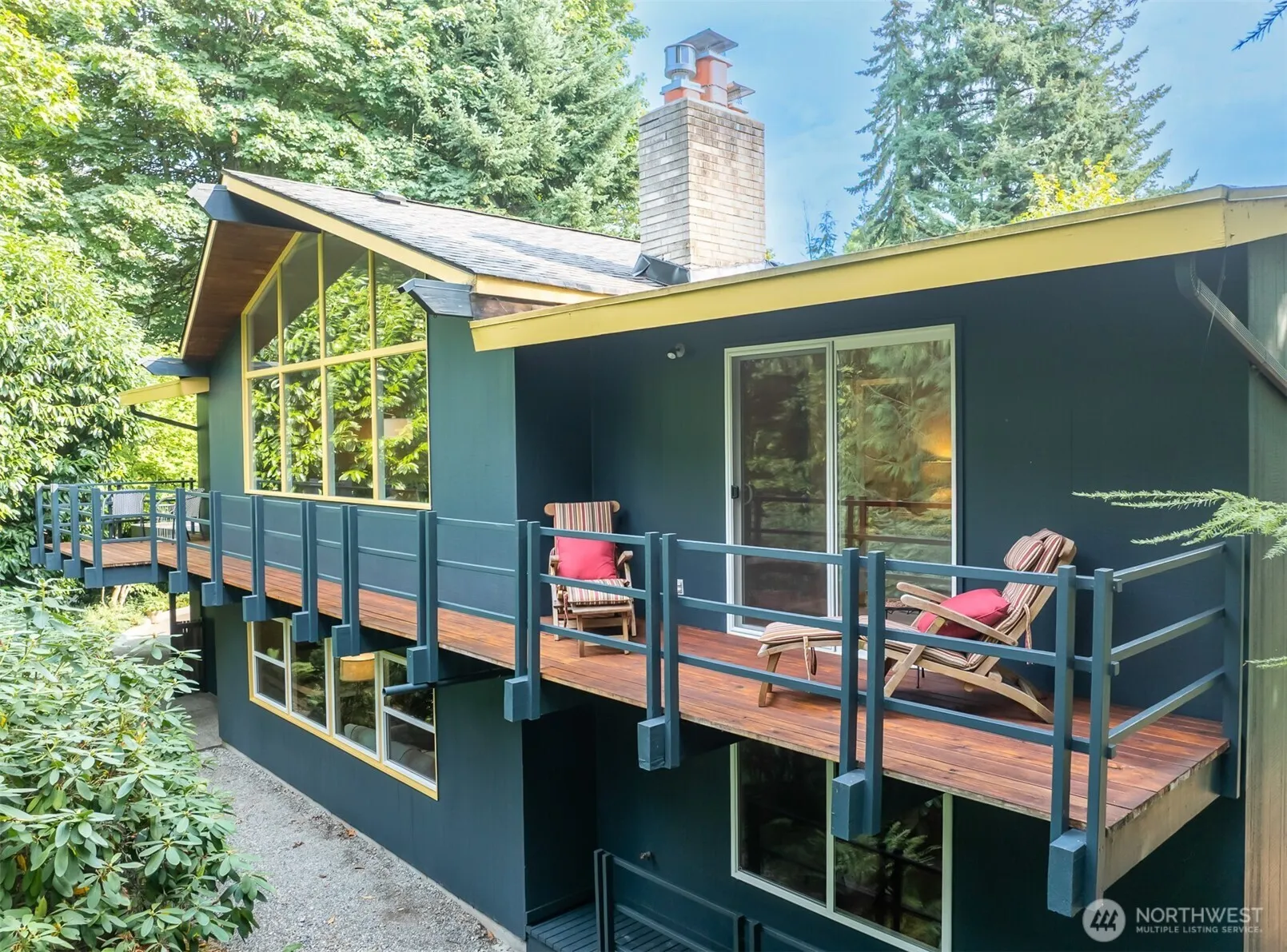 8751 29th Avenue NW, Seattle, WA 98117