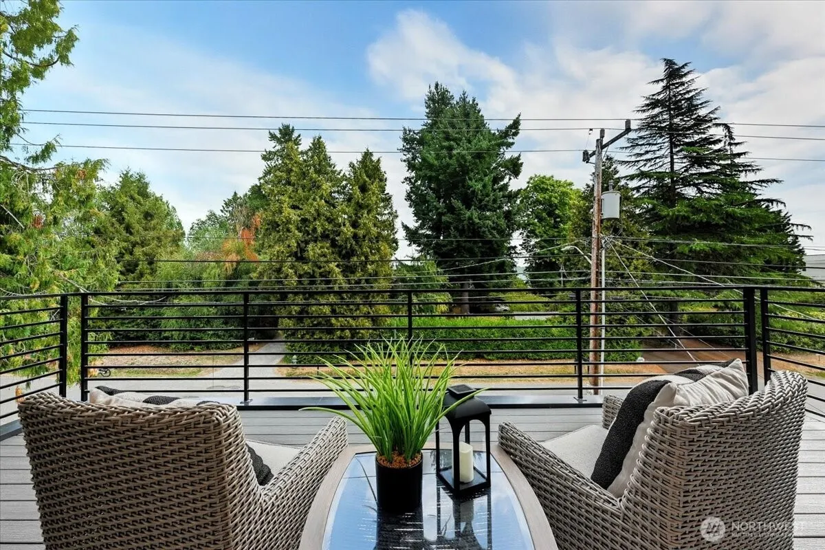 13047 39th Avenue NE #A, Seattle, WA 98125