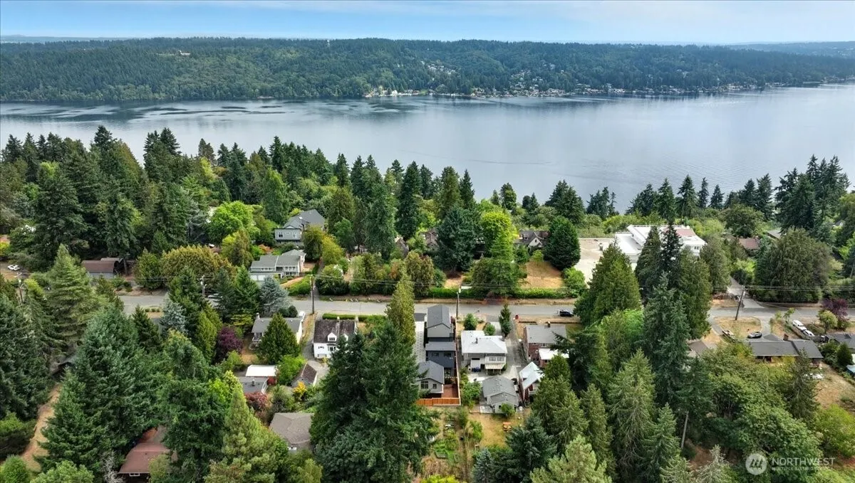 13047 39th Avenue NE #A, Seattle, WA 98125