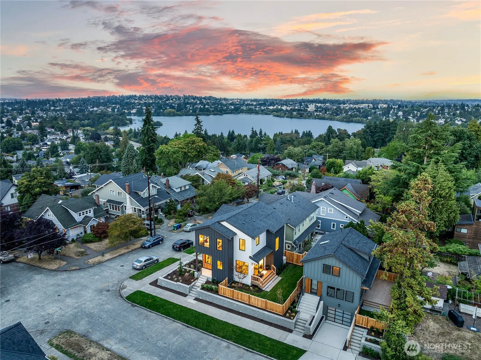 6016 Evanston Avenue N, Seattle, WA 98103