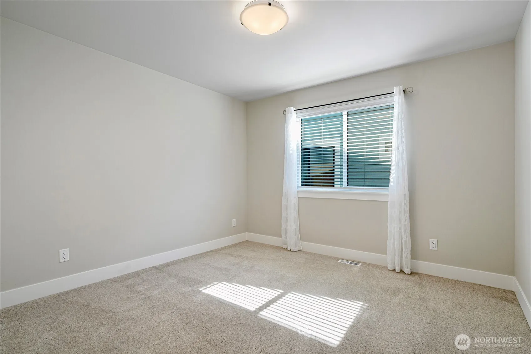 28414 145th Avenue SE, Kent, WA 98042