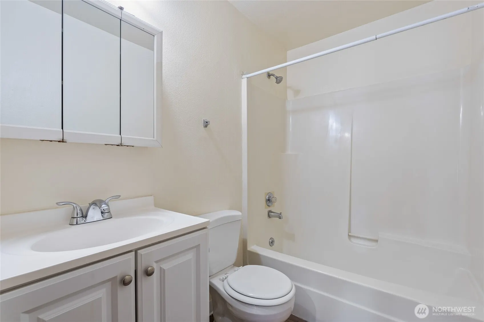 10732 Stone Avenue N #4, Seattle, WA 98133