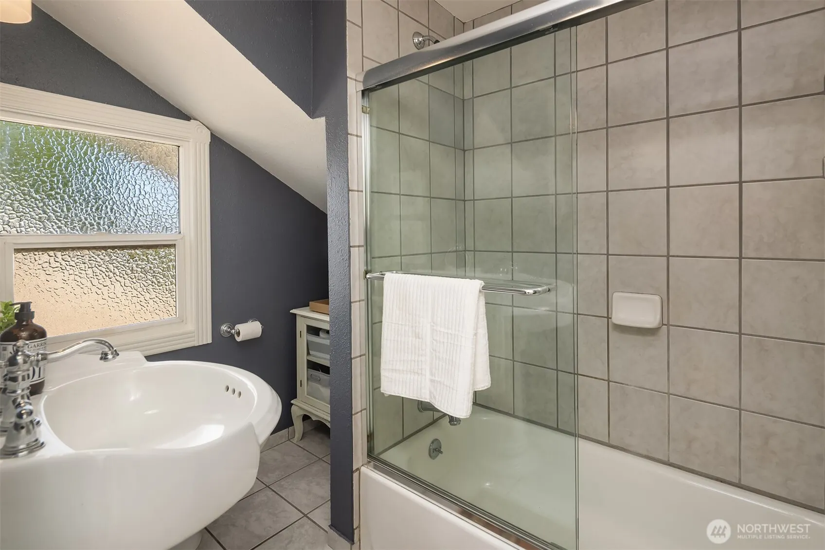 3220 Belvidere Avenue SW, Seattle, WA 98126
