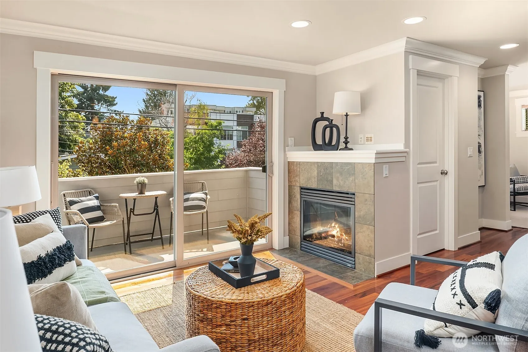 2038 NW 63rd Street , Seattle, WA 98107