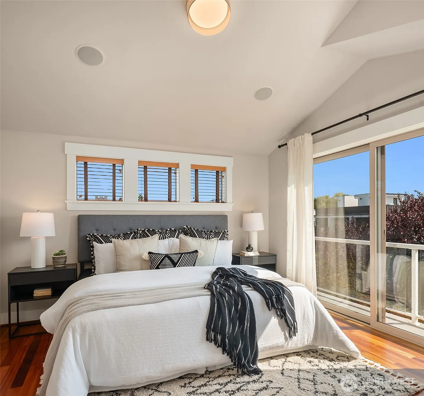 2038 NW 63rd Street , Seattle, WA 98107