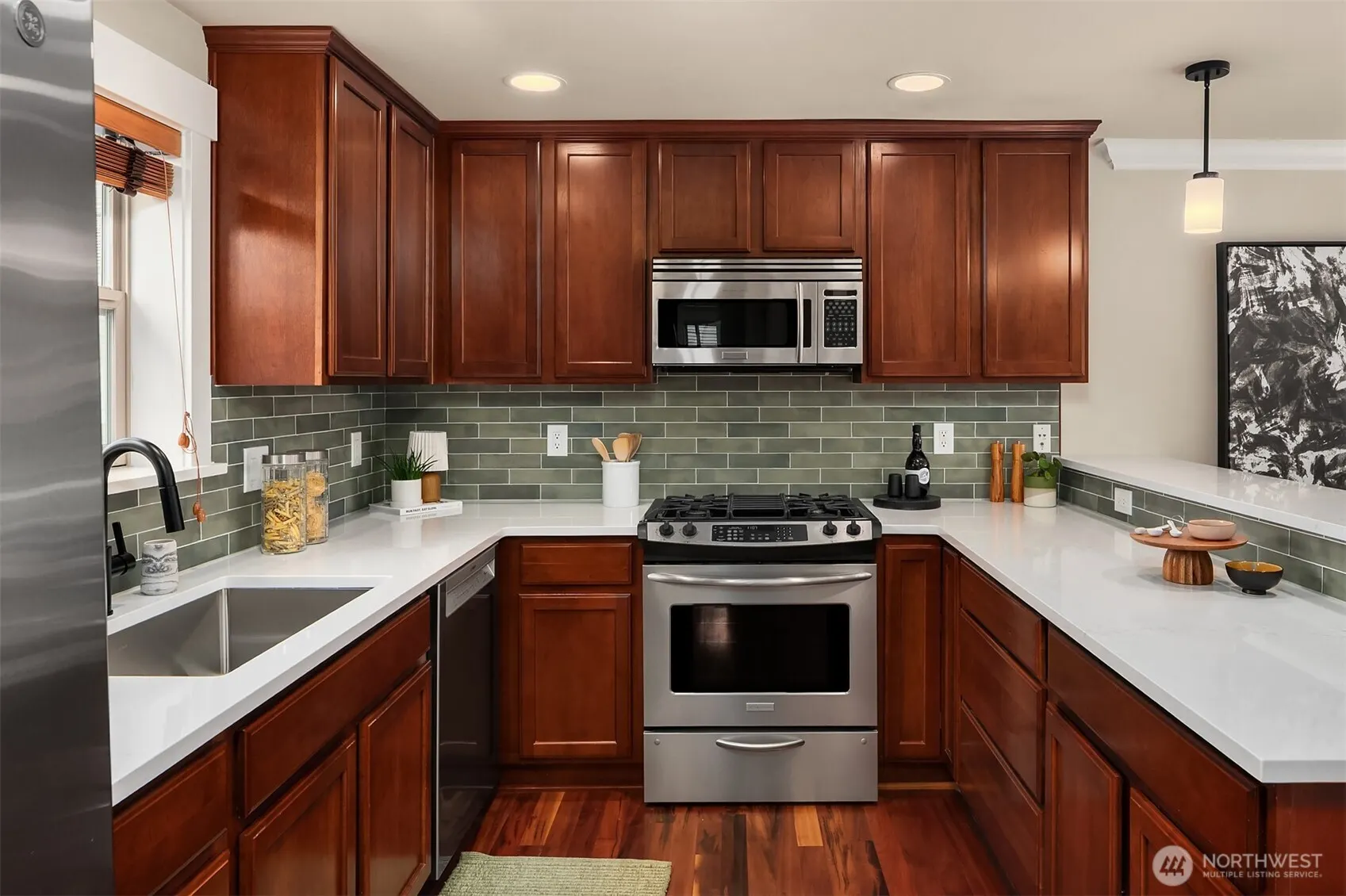 2038 NW 63rd Street , Seattle, WA 98107