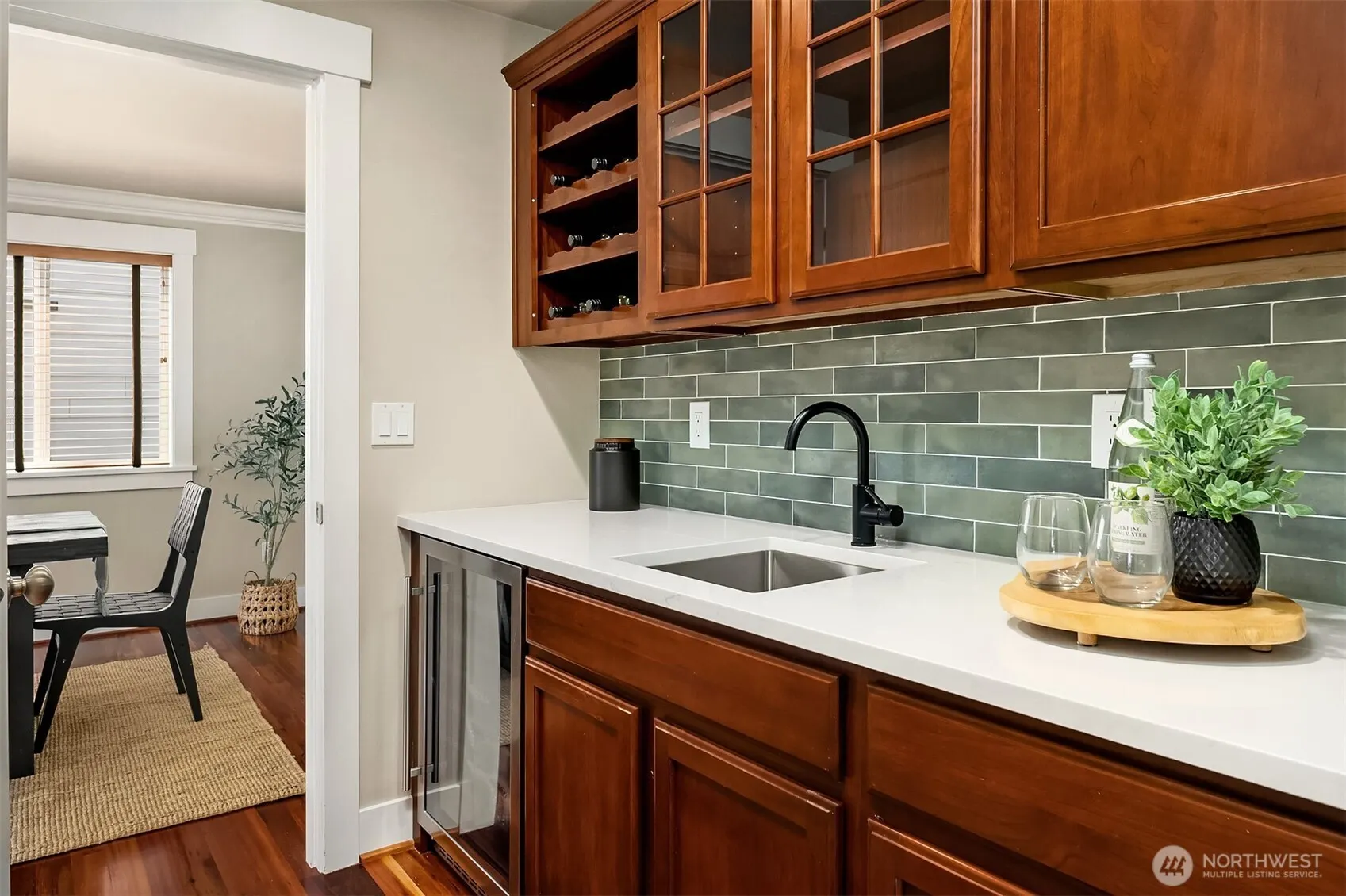 2038 NW 63rd Street , Seattle, WA 98107