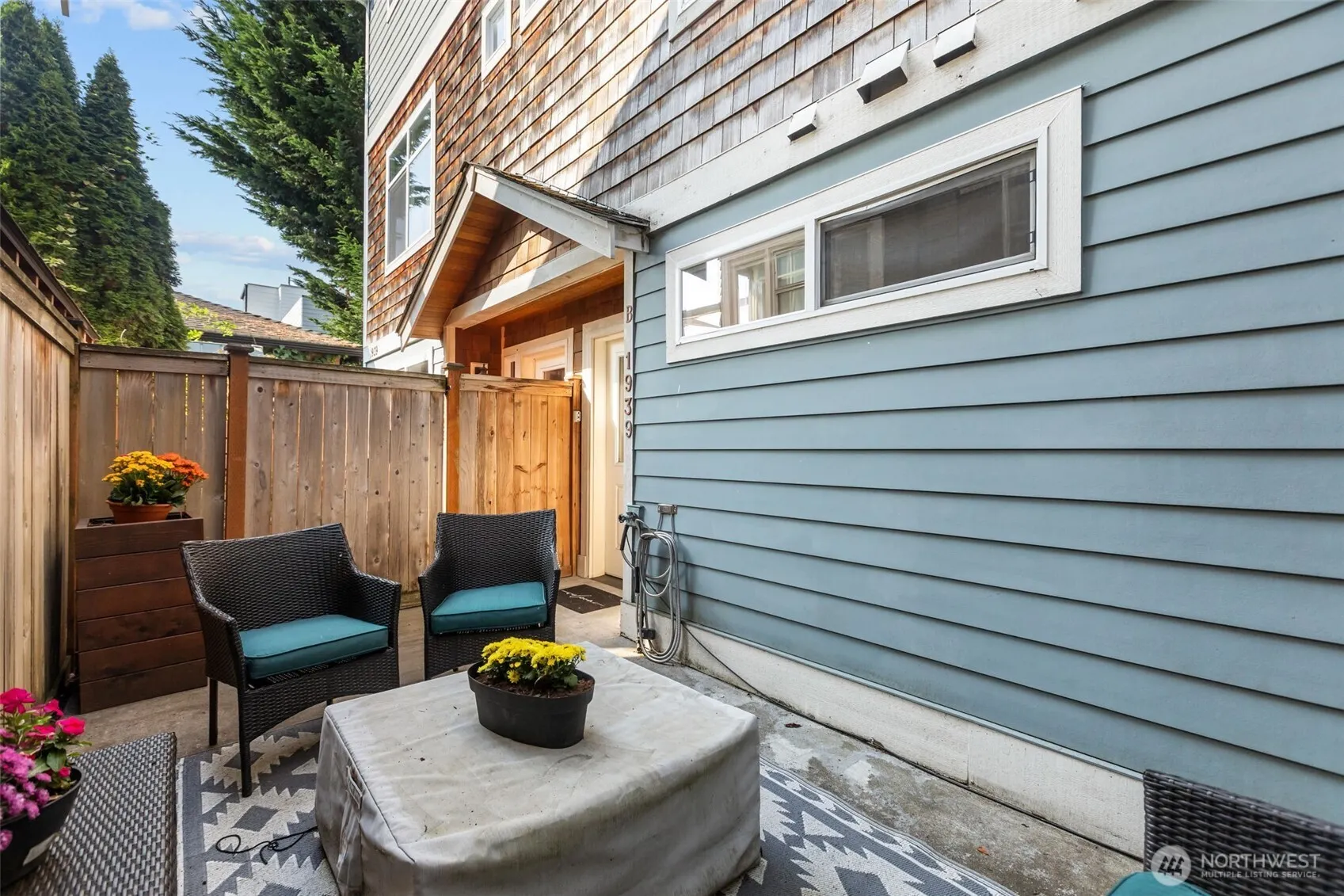 1939 19th Avenue W #B, Seattle, WA 98119