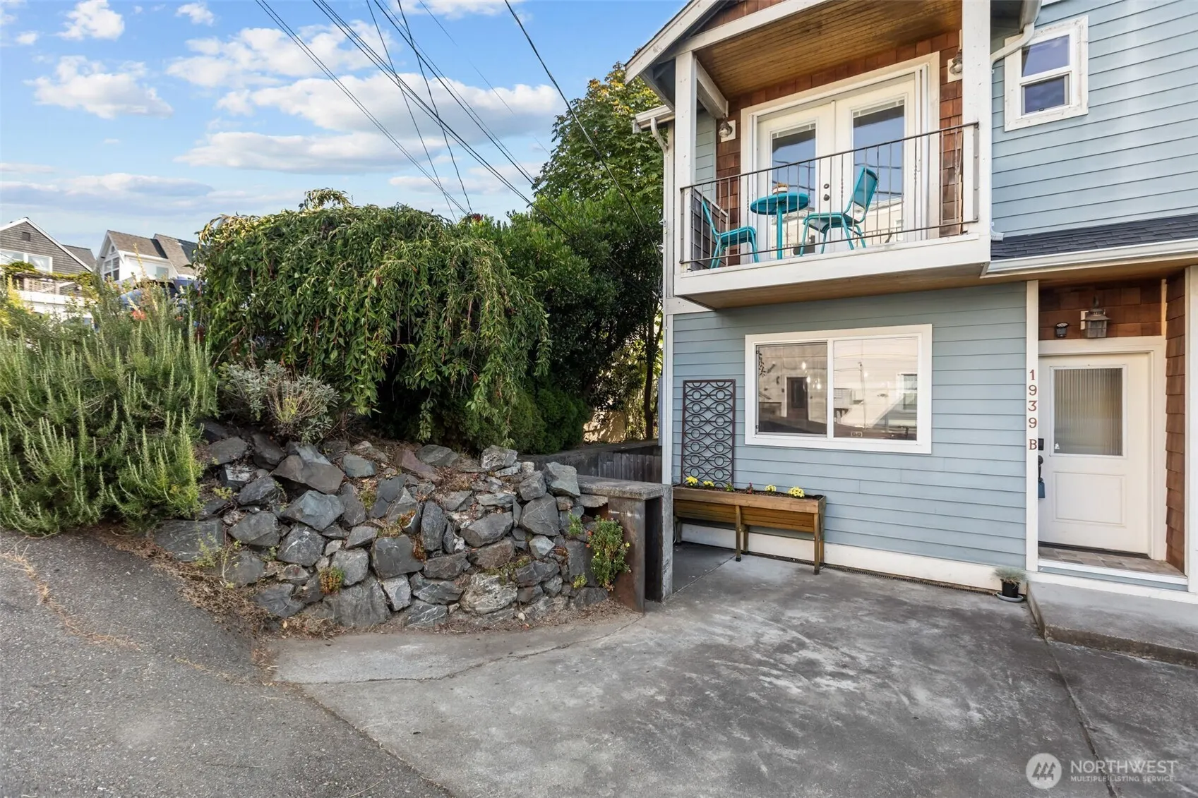 1939 19th Avenue W #B, Seattle, WA 98119