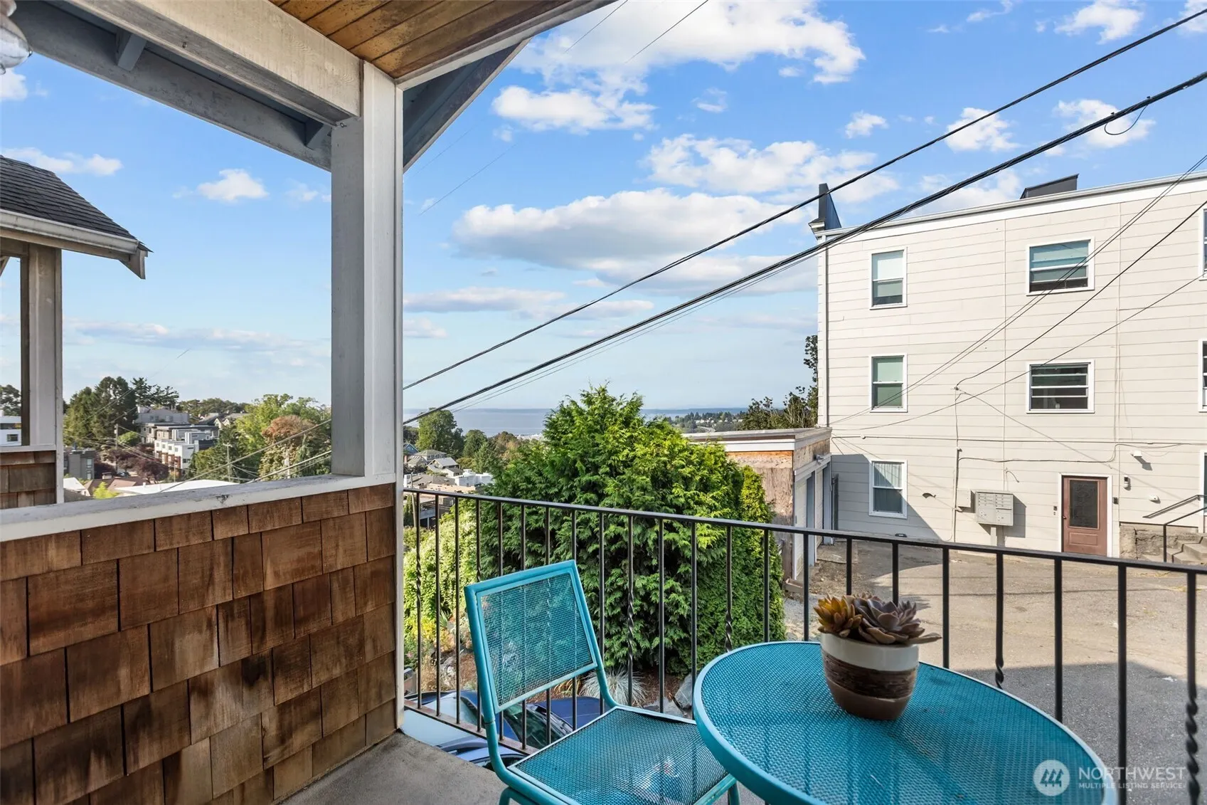 1939 19th Avenue W #B, Seattle, WA 98119