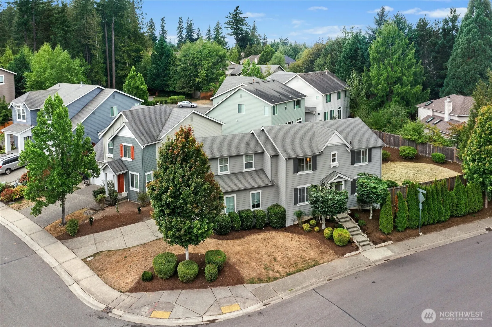 24690 SE 46th Terrace , Issaquah, WA 98029