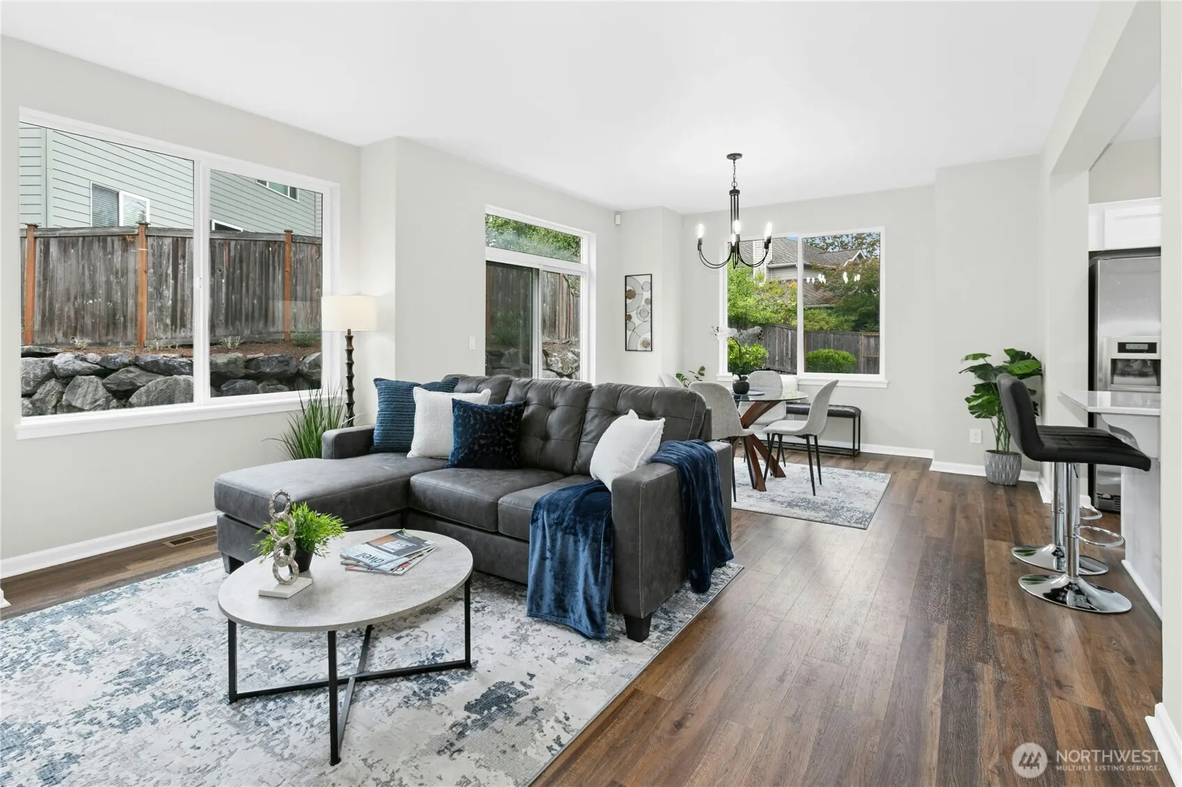 24690 SE 46th Terrace , Issaquah, WA 98029