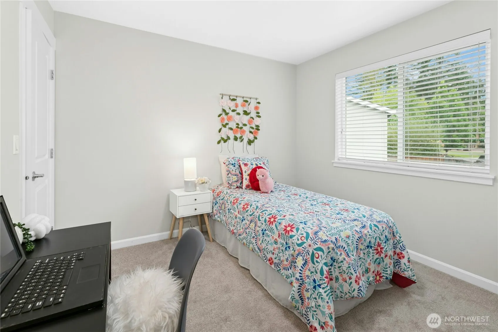 24690 SE 46th Terrace , Issaquah, WA 98029