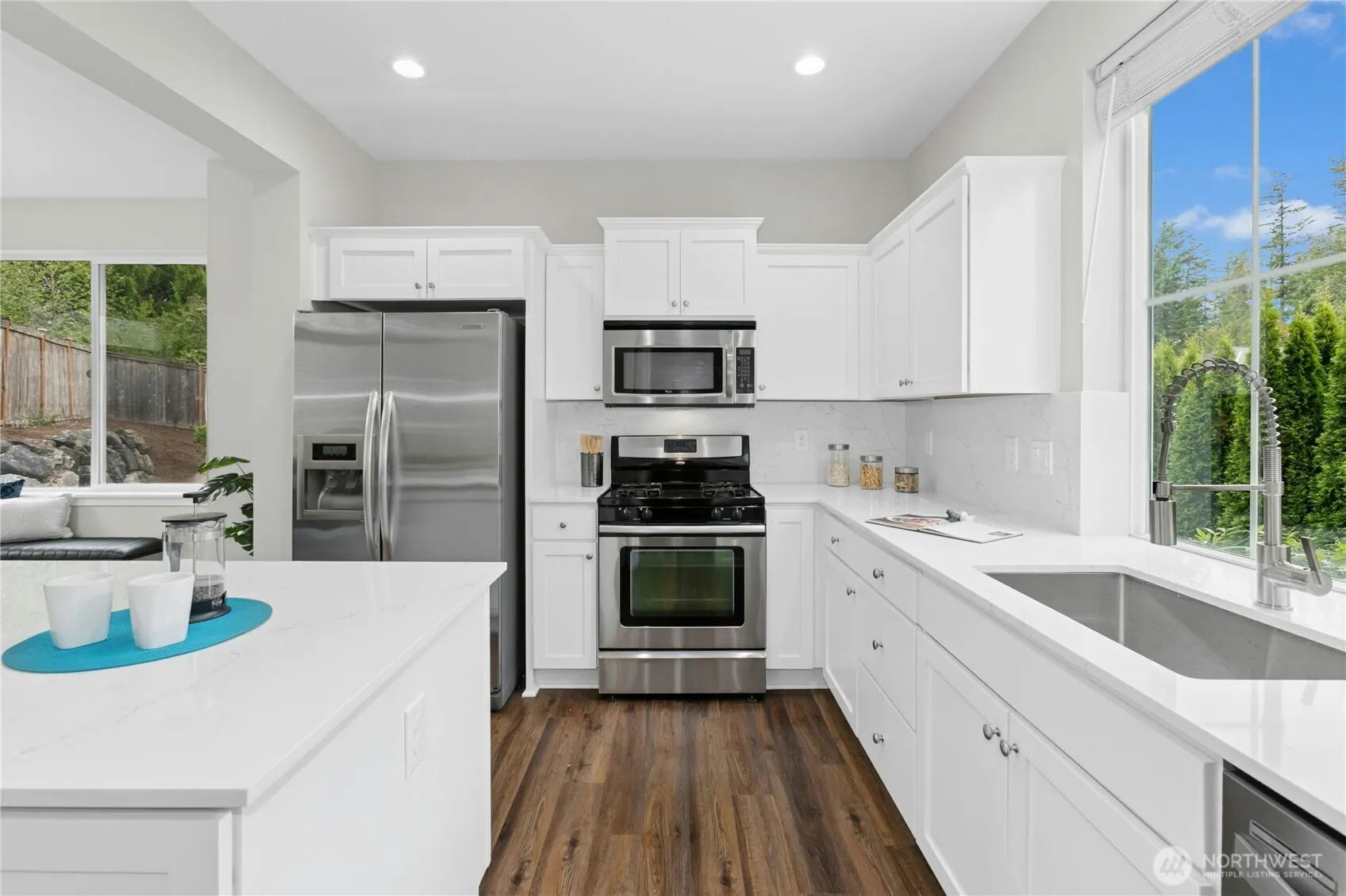 24690 SE 46th Terrace , Issaquah, WA 98029
