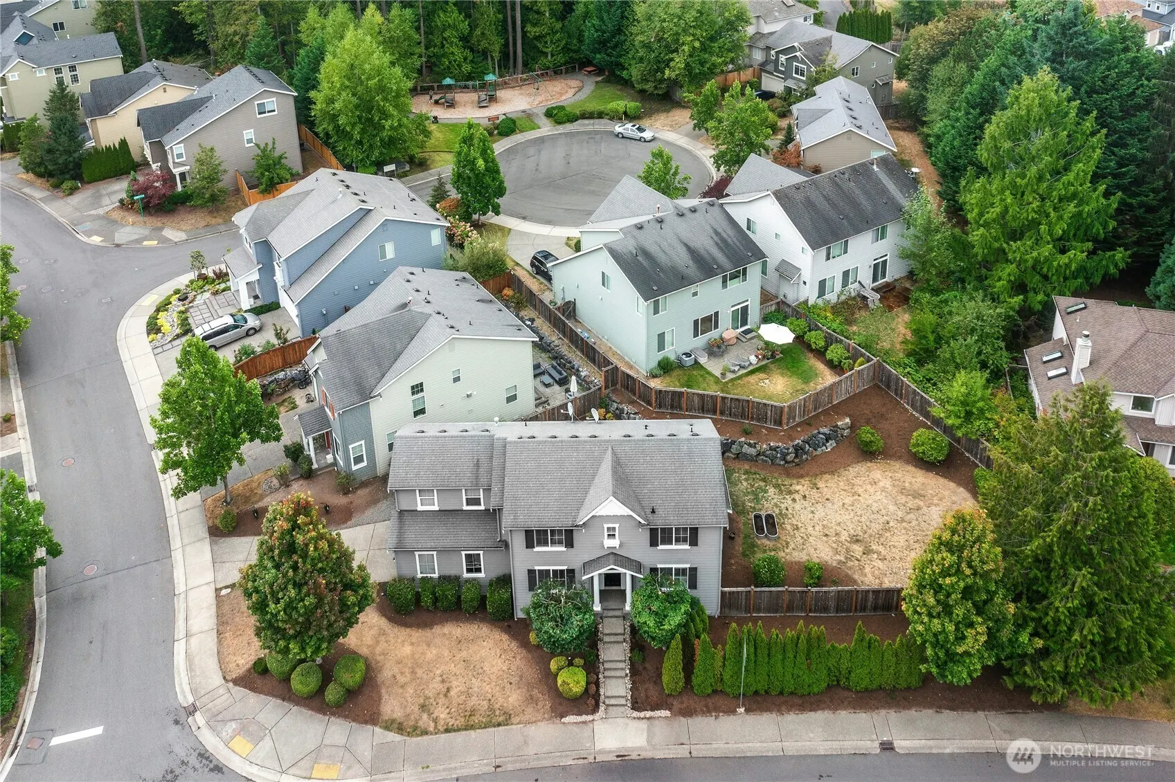 24690 SE 46th Terrace , Issaquah, WA 98029