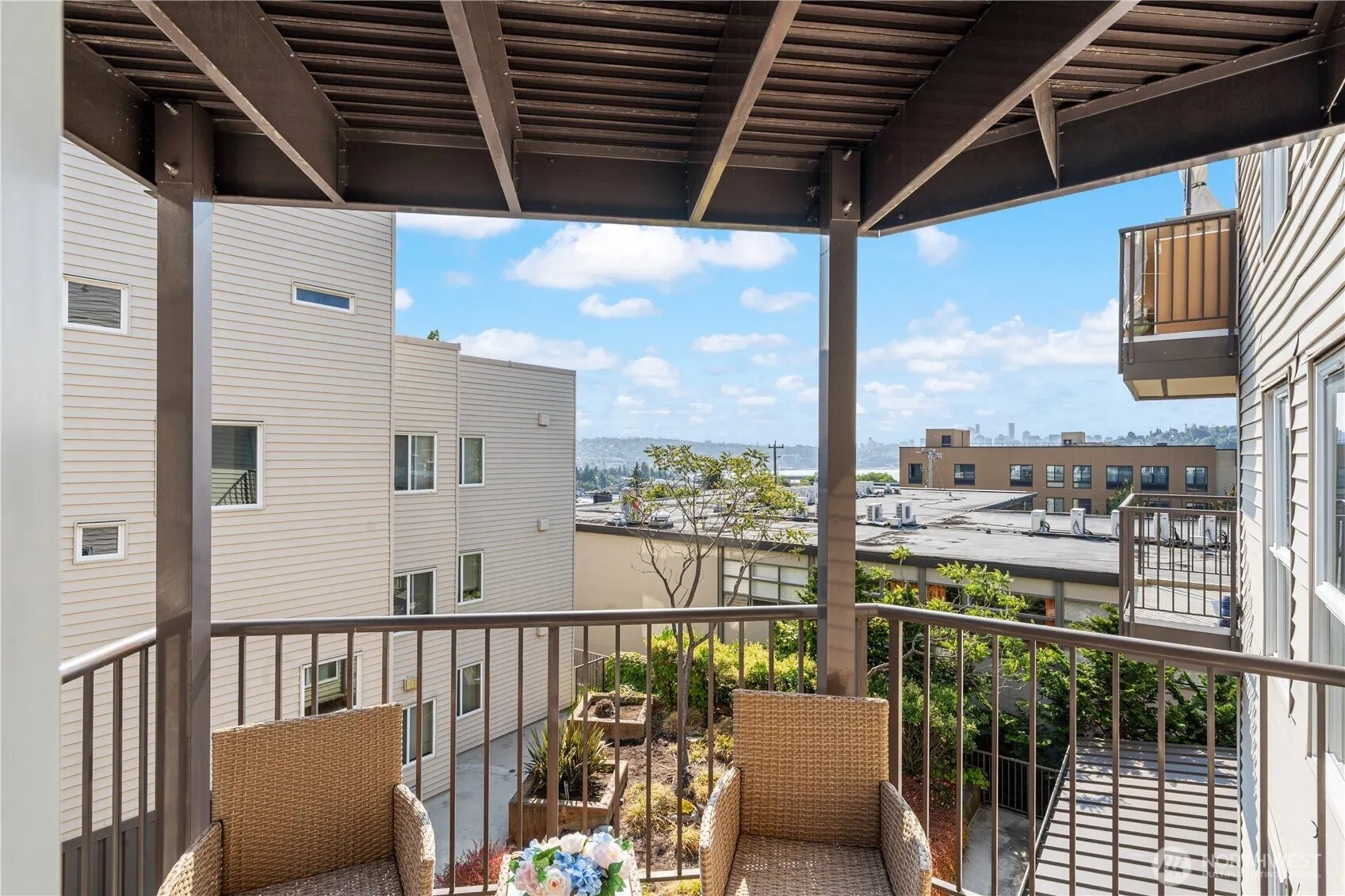 4020 Aurora Avenue N #302, Seattle, WA 98103