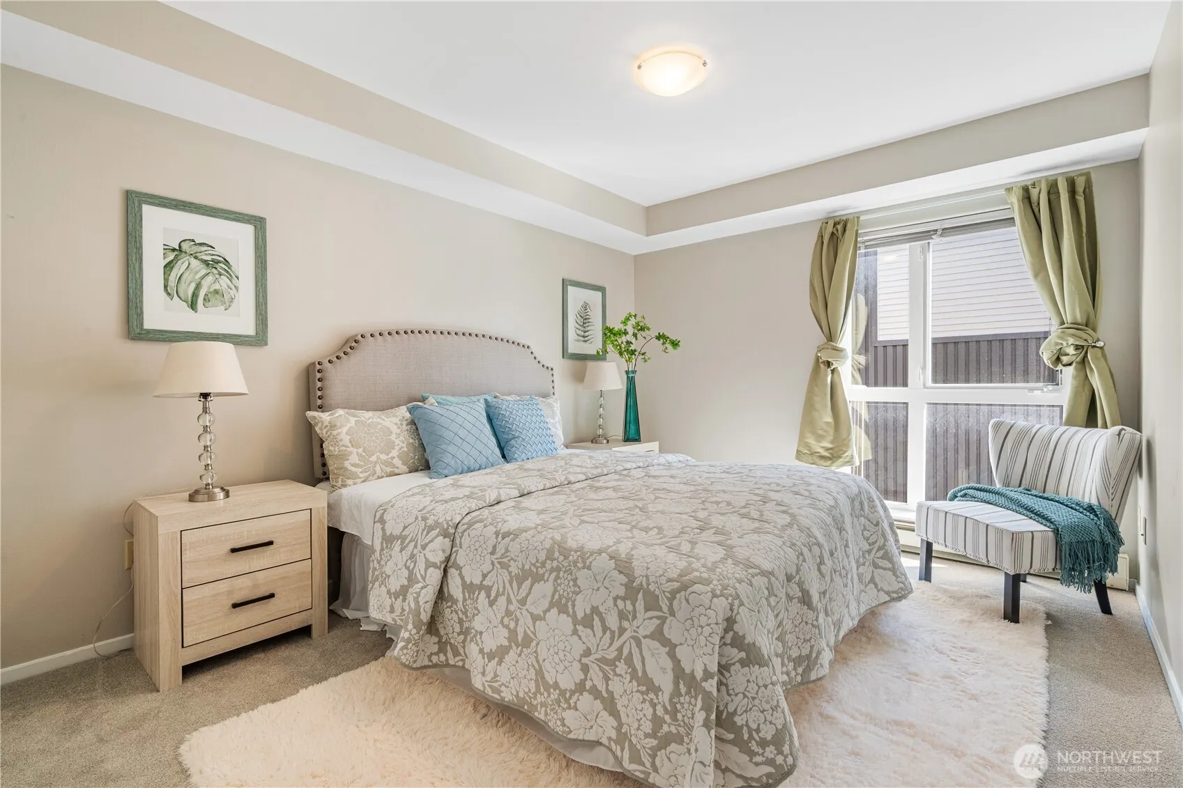 4020 Aurora Avenue N #302, Seattle, WA 98103