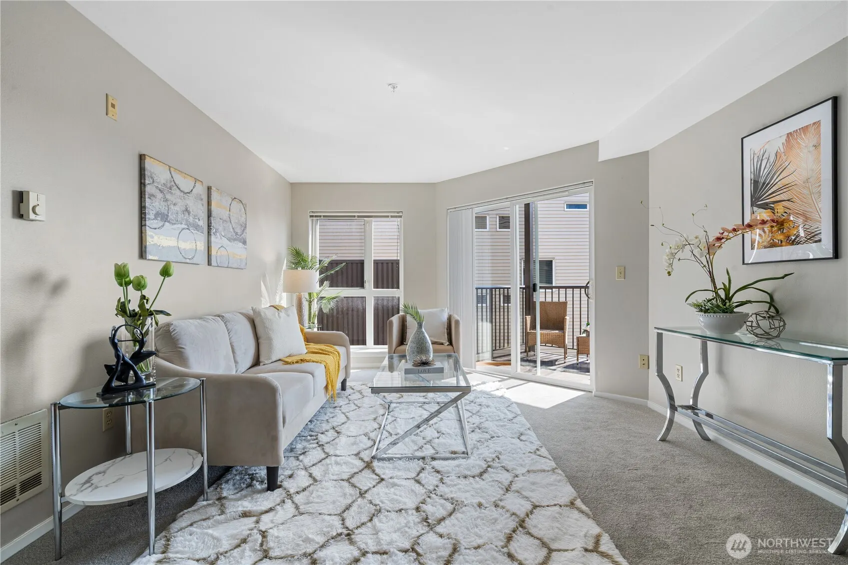 4020 Aurora Avenue N #302, Seattle, WA 98103
