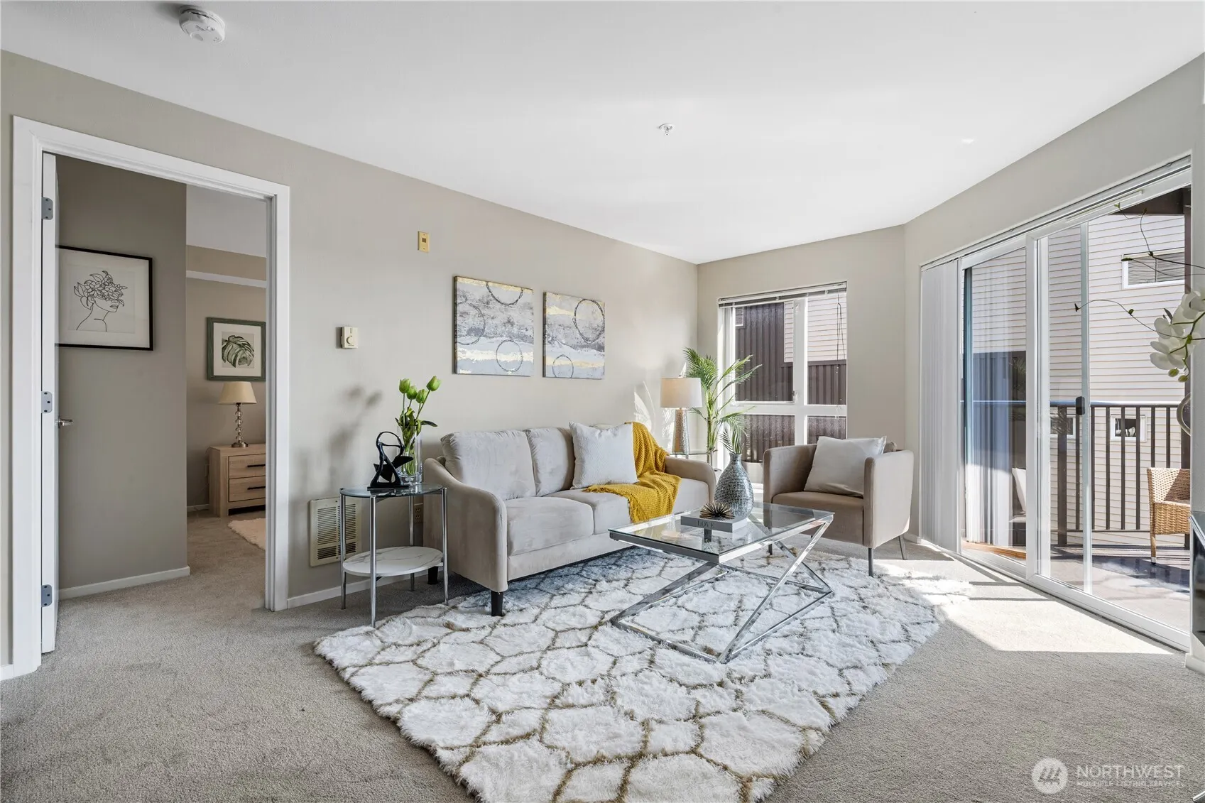 4020 Aurora Avenue N #302, Seattle, WA 98103