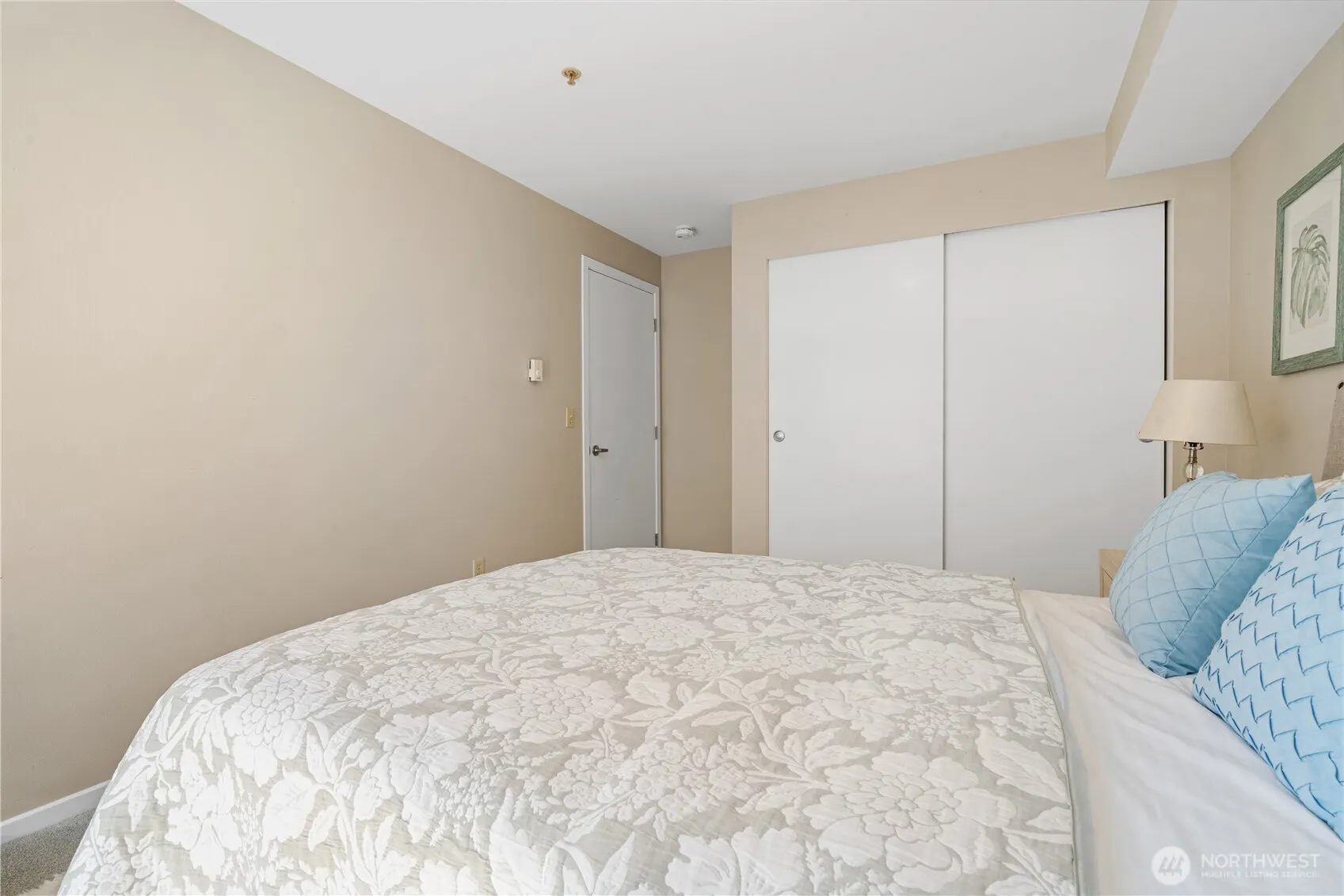 4020 Aurora Avenue N #302, Seattle, WA 98103