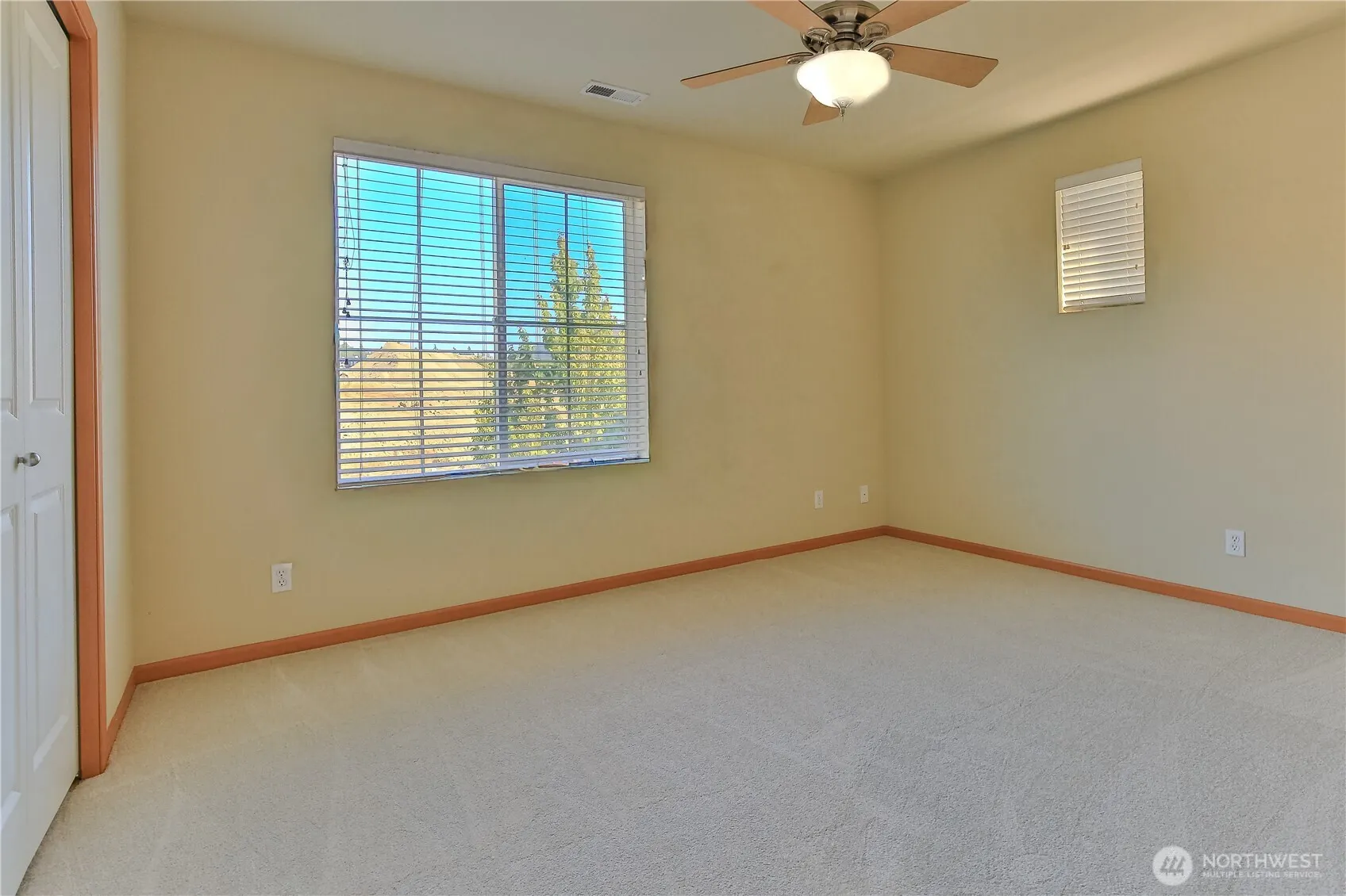 841 5th Place NE, Issaquah, WA 98029