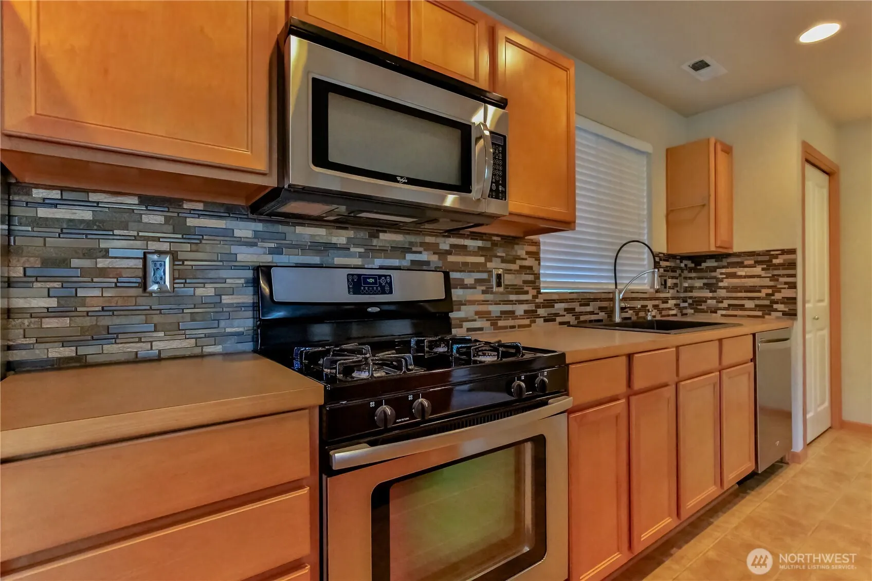 841 5th Place NE, Issaquah, WA 98029