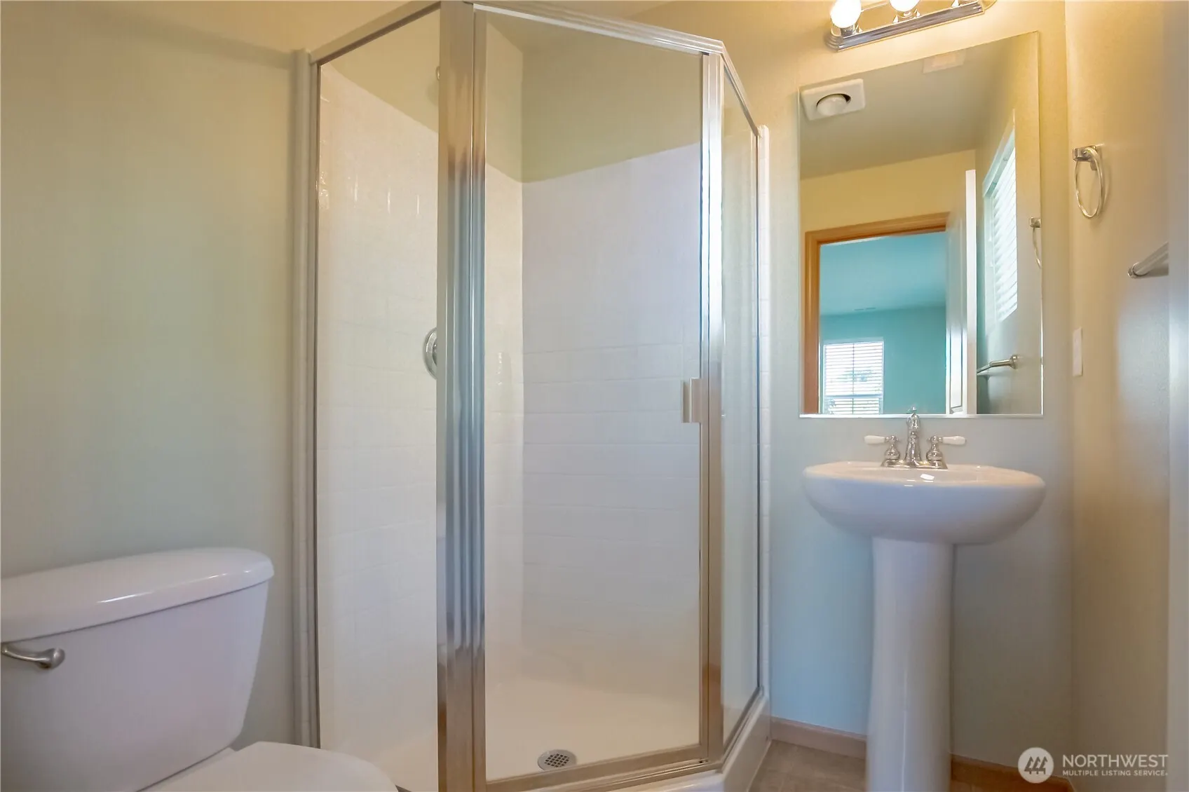 841 5th Place NE, Issaquah, WA 98029