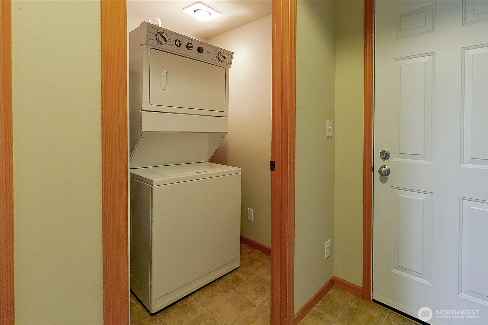 841 5th Place NE, Issaquah, WA 98029