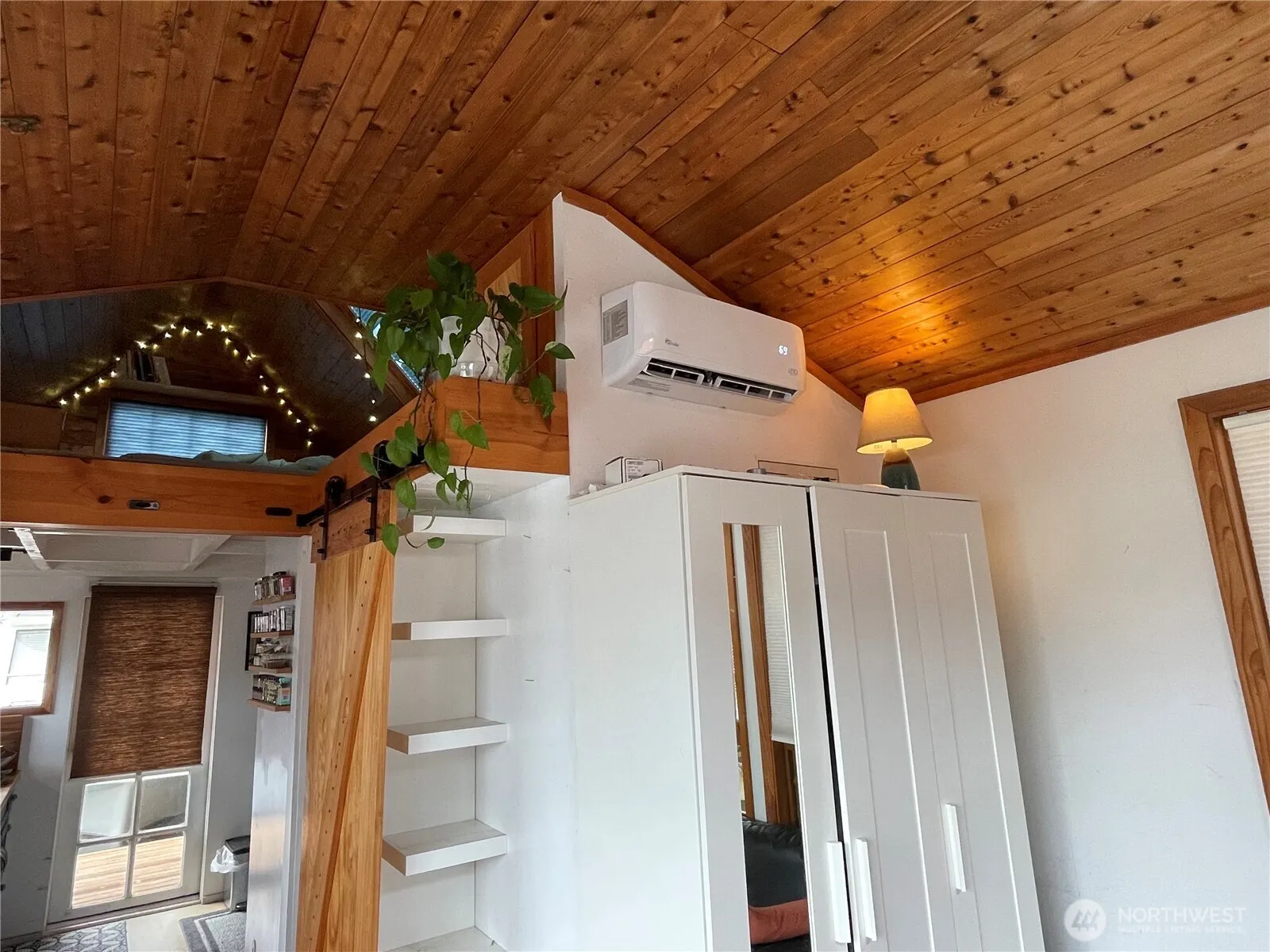 2040 Westlake Avenue N #1B, Seattle, WA 98109