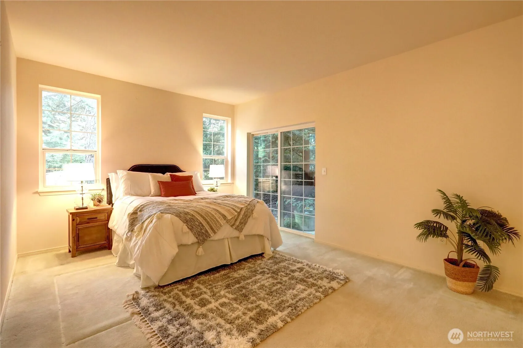 18654 NE 56th Court #18654, Redmond, WA 98052
