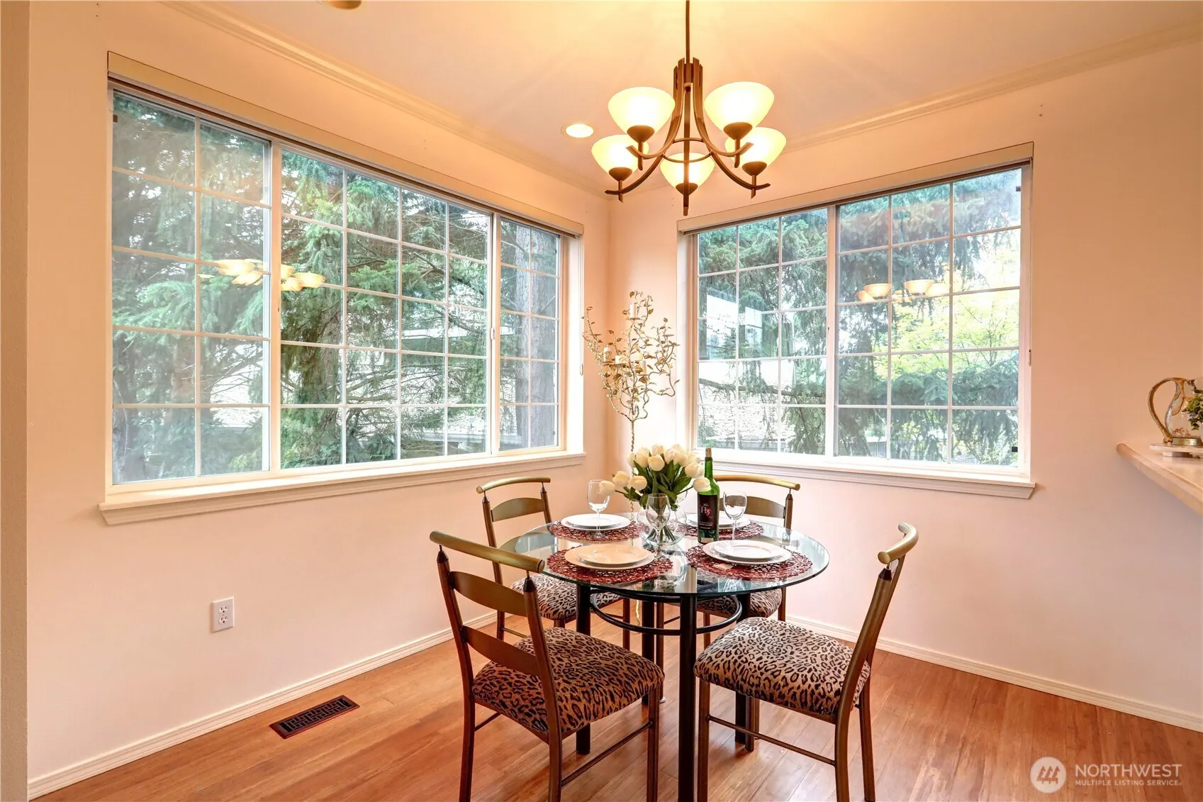 18654 NE 56th Court #18654, Redmond, WA 98052