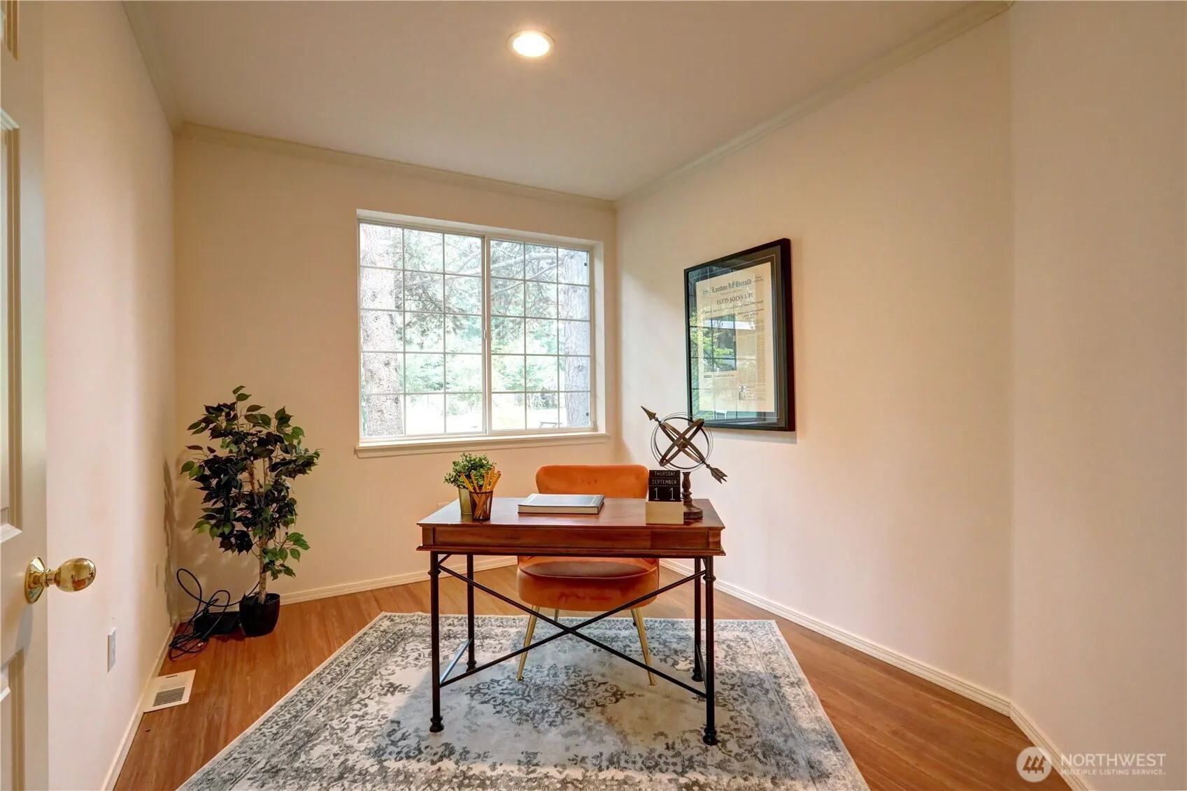 18654 NE 56th Court #18654, Redmond, WA 98052