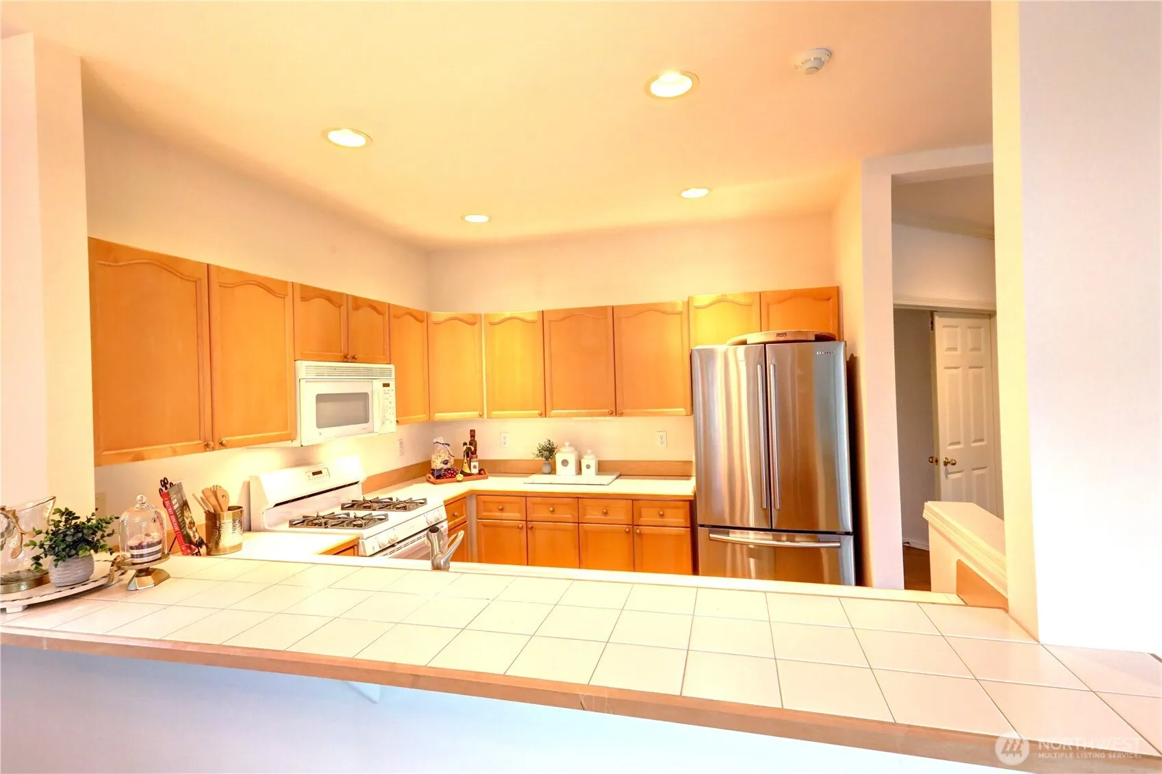 18654 NE 56th Court #18654, Redmond, WA 98052