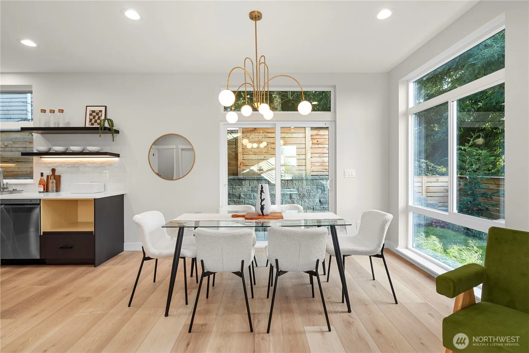 9228 22nd Avenue SW, Seattle, WA 98106
