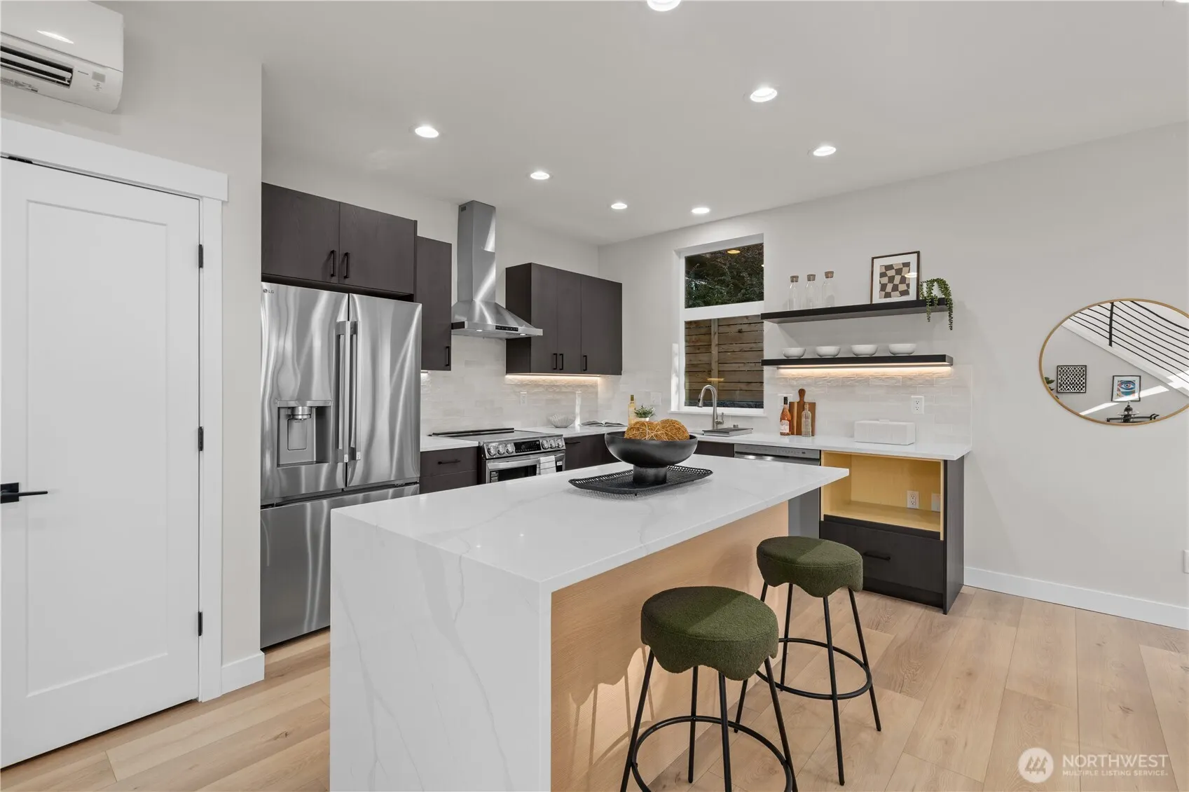 9228 22nd Avenue SW, Seattle, WA 98106