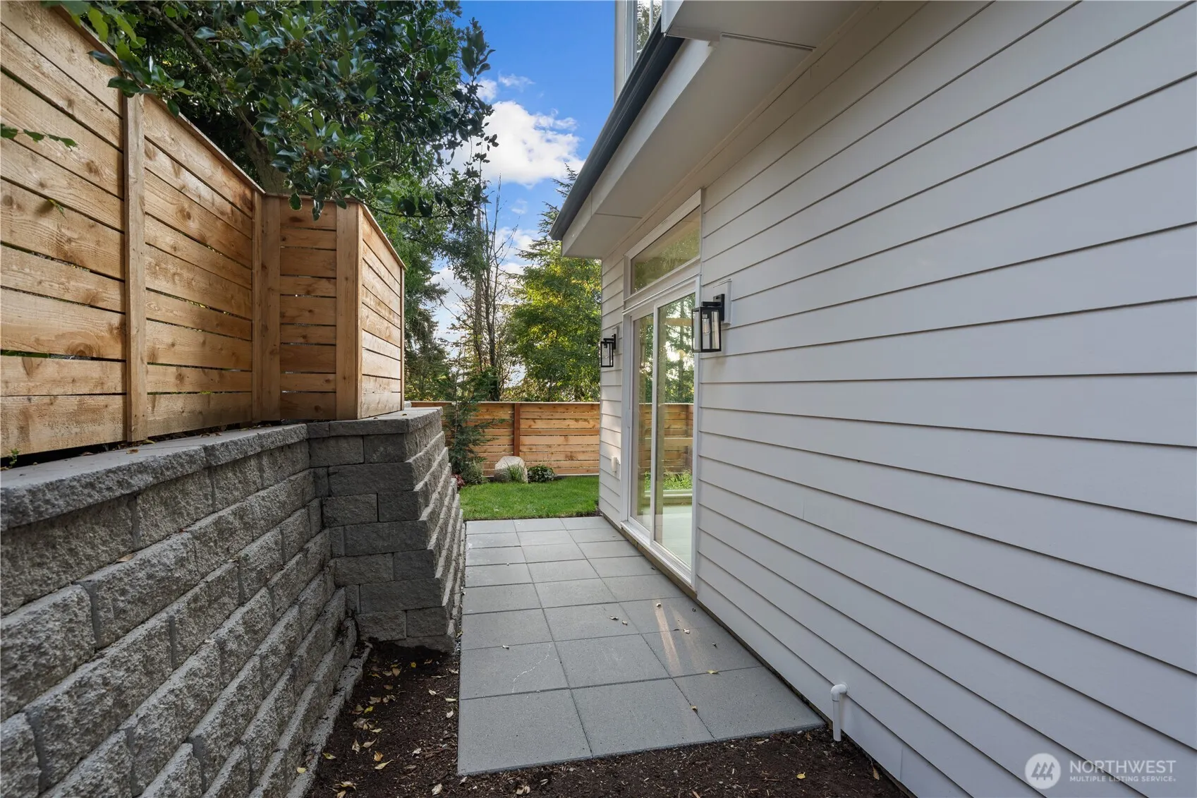 9228 22nd Avenue SW, Seattle, WA 98106