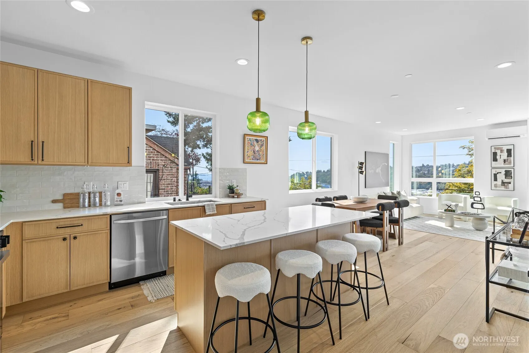 2538 14th Avenue W #A, Seattle, WA 98119