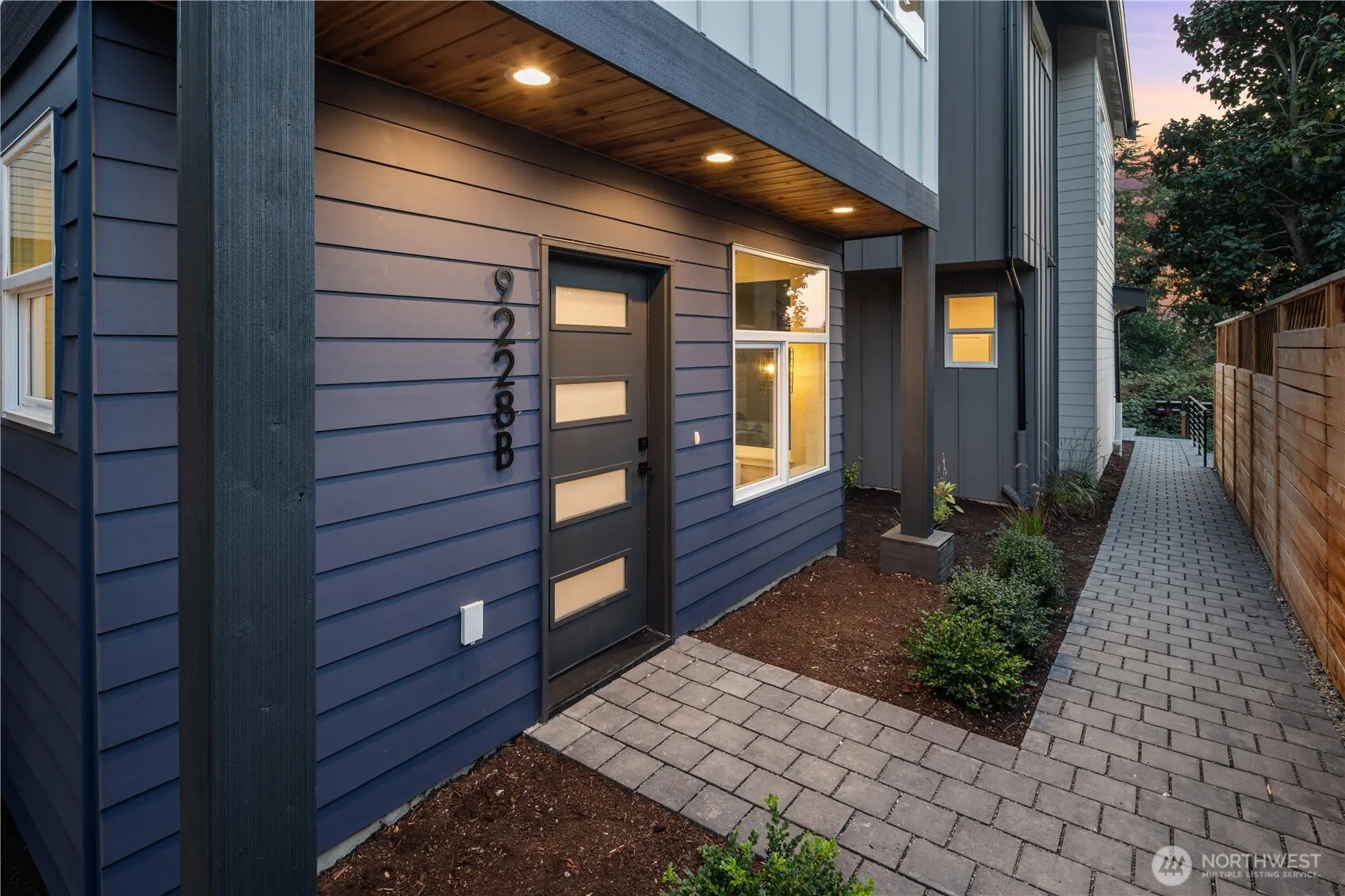 9228 22nd Avenue SW #B, Seattle, WA 98106