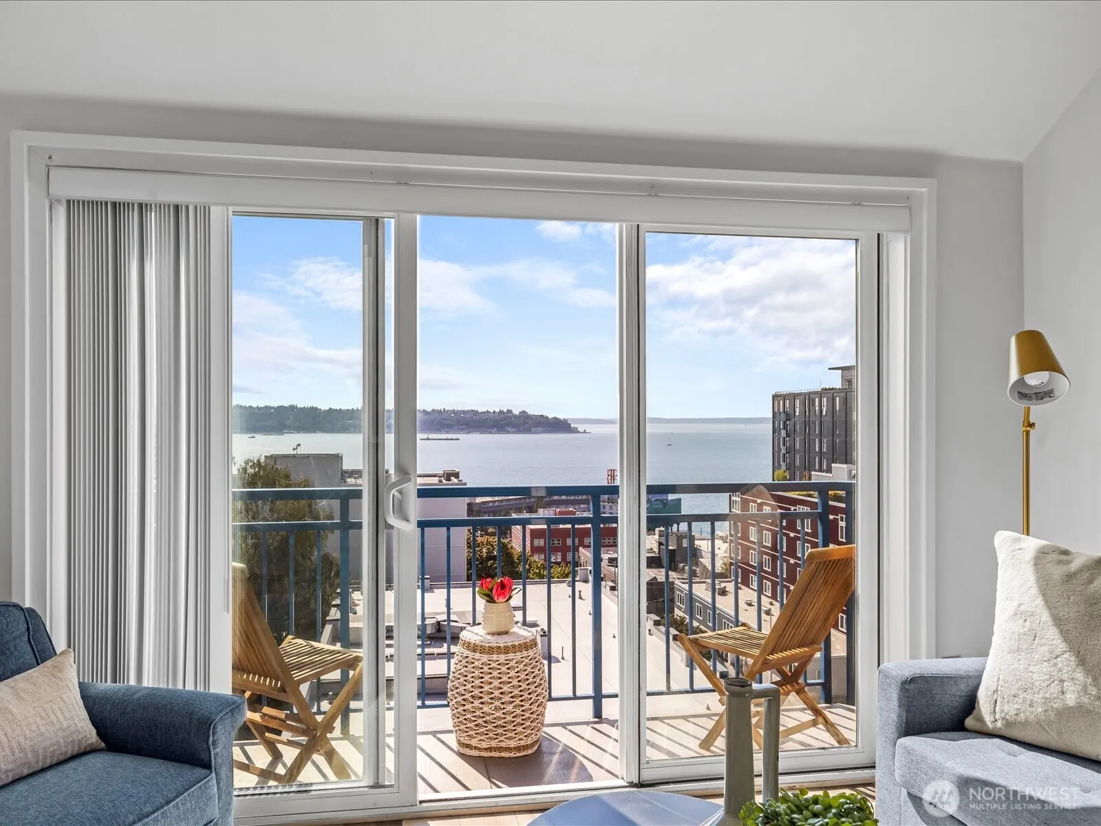 2414 1st Avenue #710, Seattle, WA 98121