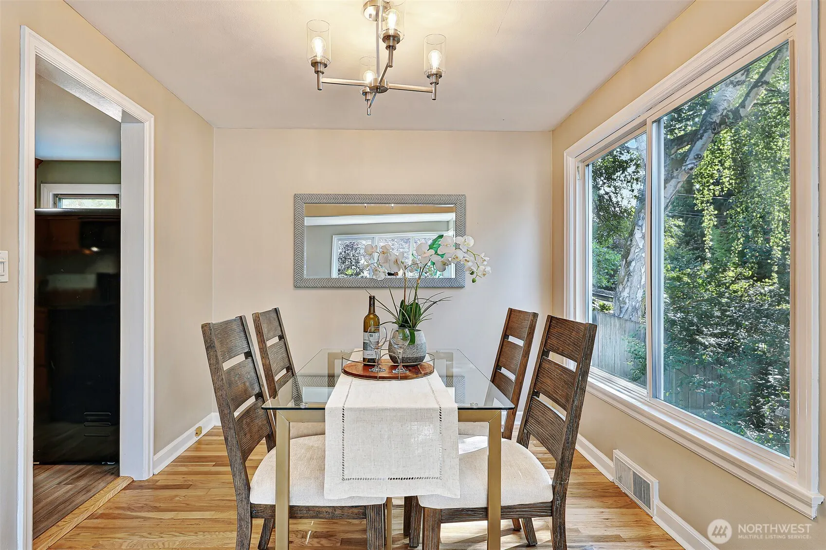 8008 38th Avenue NE, Seattle, WA 98115