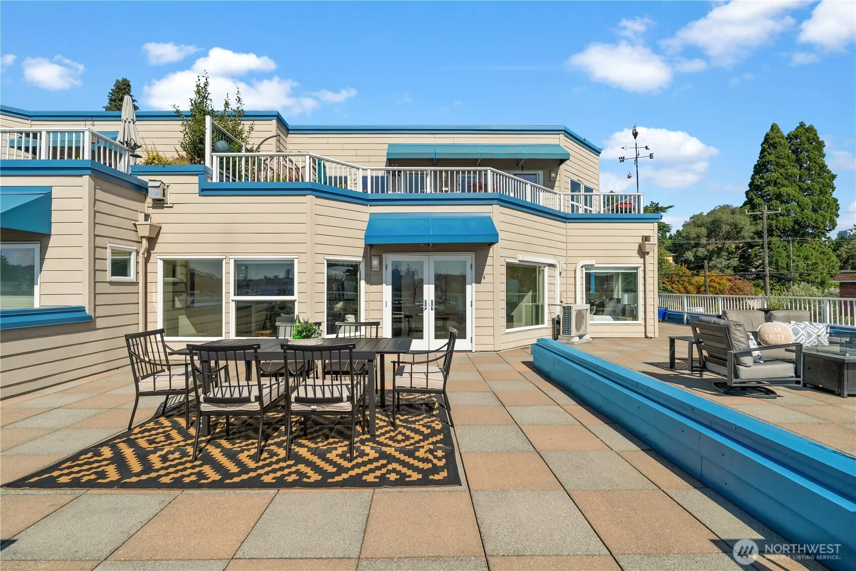 3919 Latona Avenue NE #305, Seattle, WA 98105