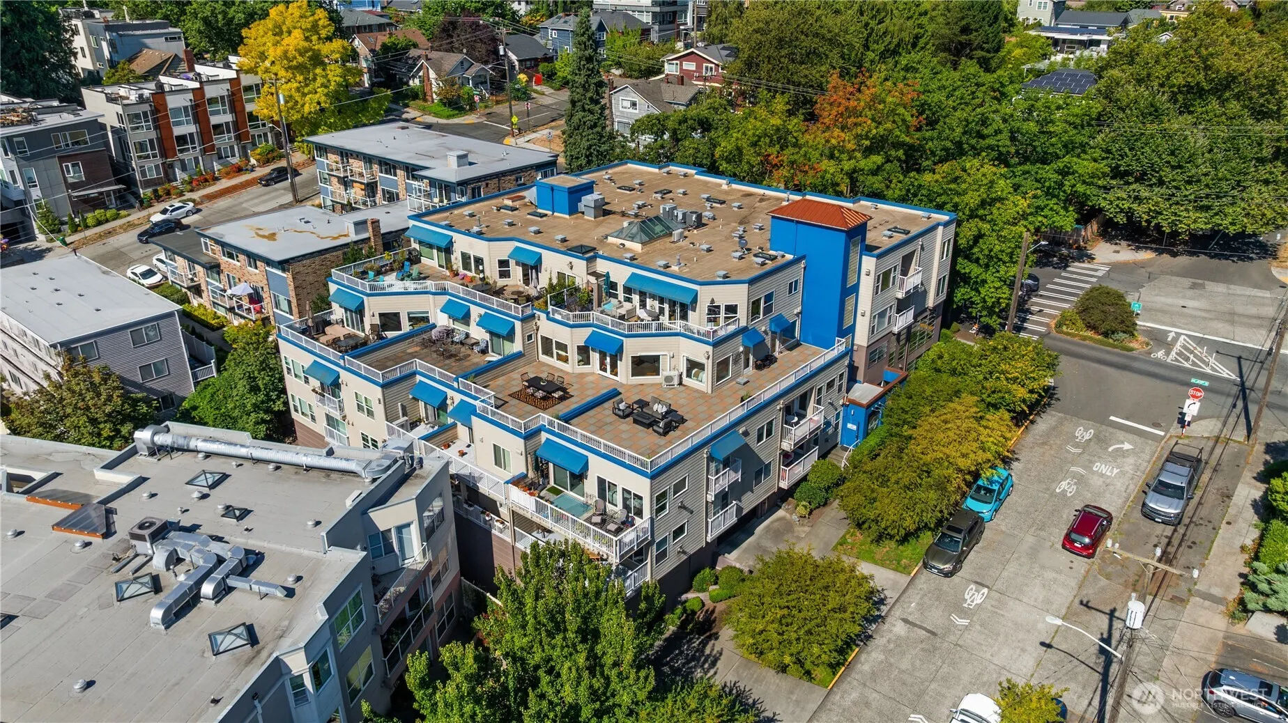 3919 Latona Avenue NE #305, Seattle, WA 98105