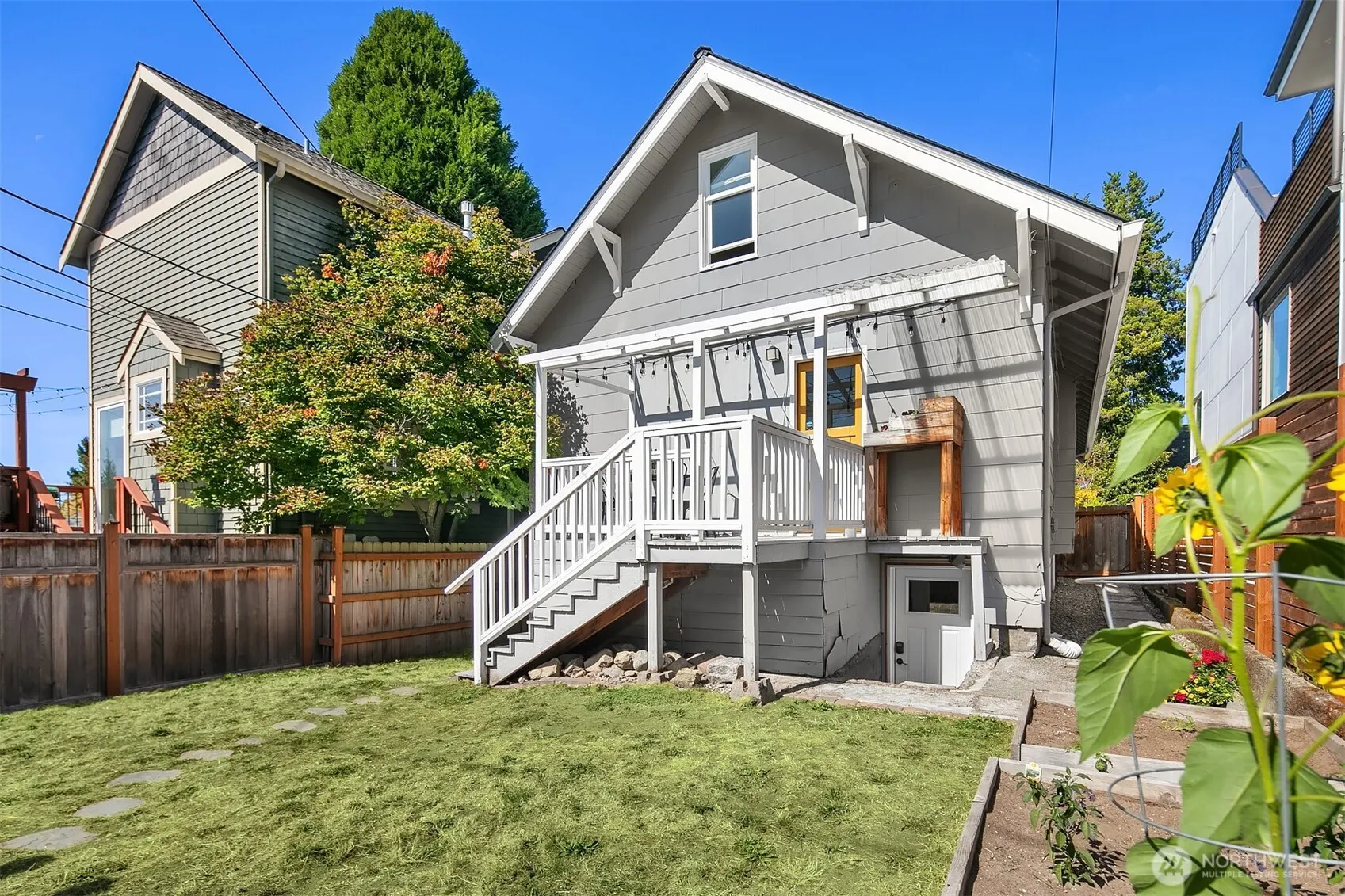 2131 N 62nd Street , Seattle, WA 98103