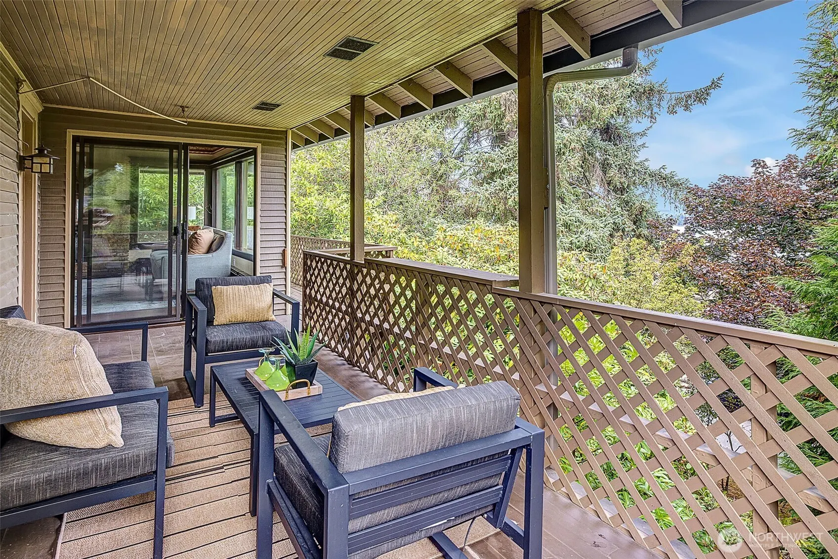 9733 Arrowsmith Avenue S, Seattle, WA 98118