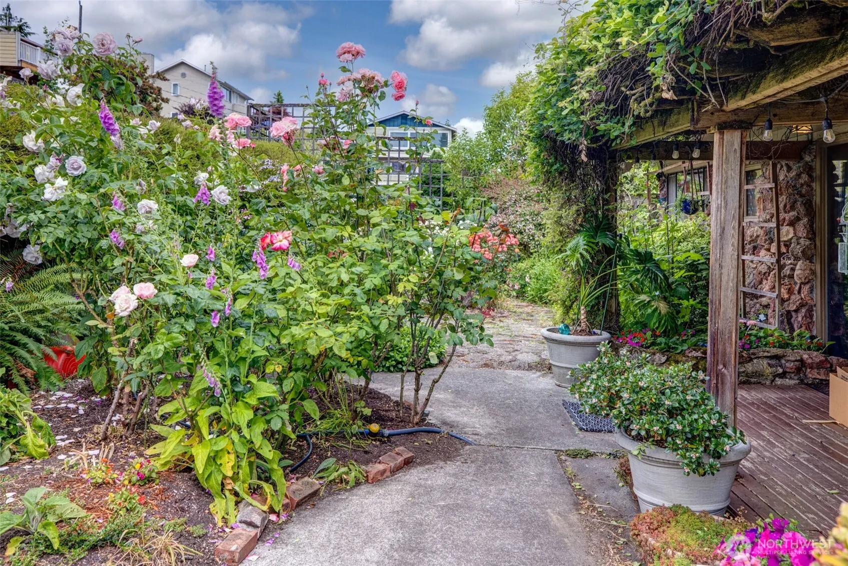 9733 Arrowsmith Avenue S, Seattle, WA 98118