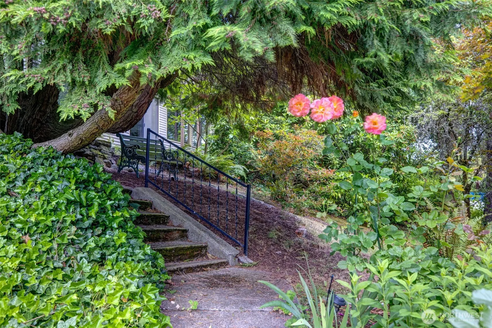 9733 Arrowsmith Avenue S, Seattle, WA 98118