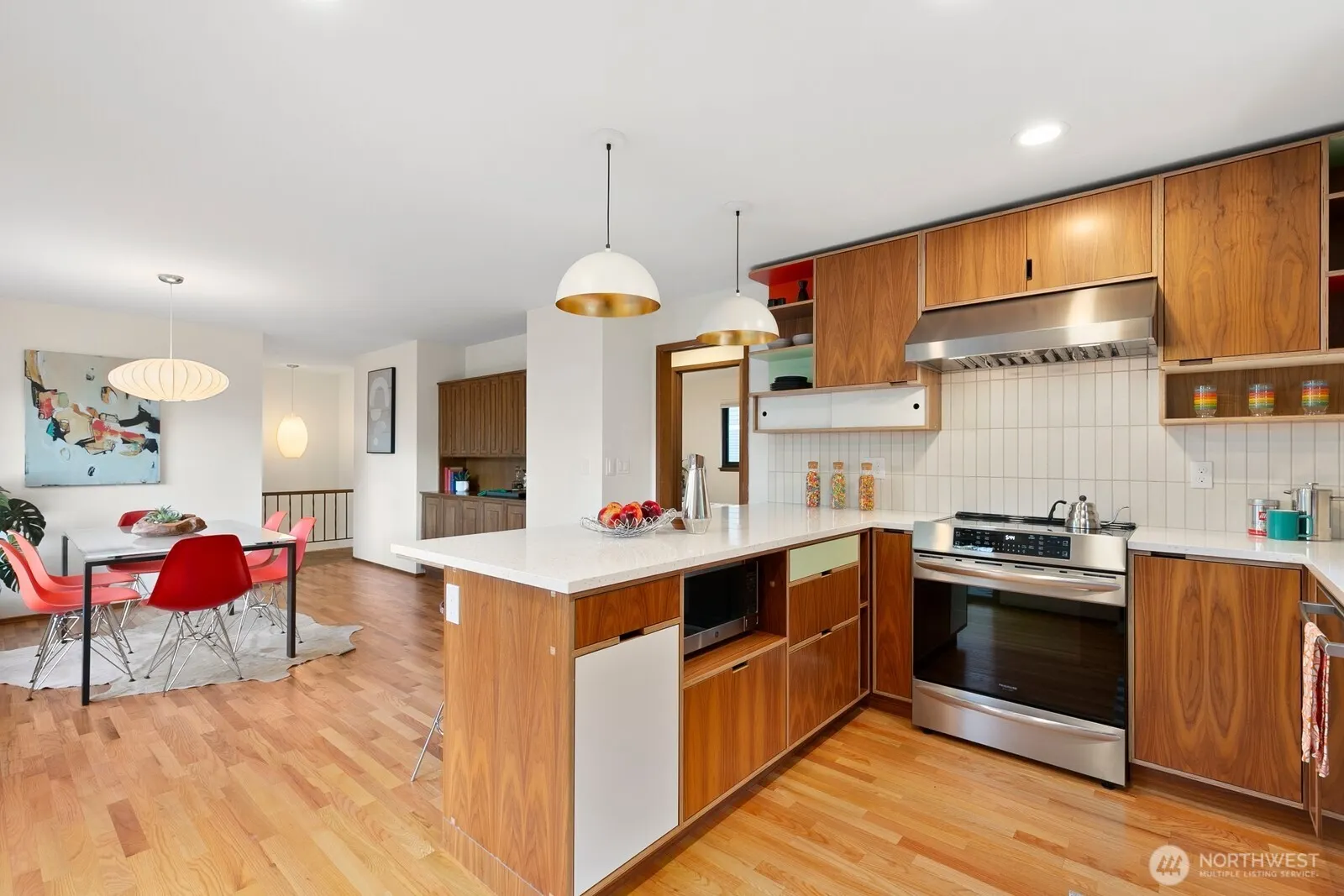 3455 35th Ave W , Seattle, WA 98199