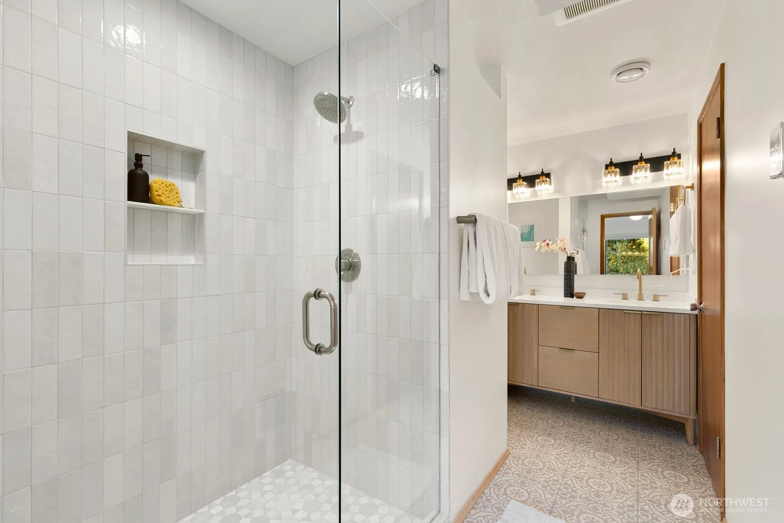 3455 35th Ave W , Seattle, WA 98199