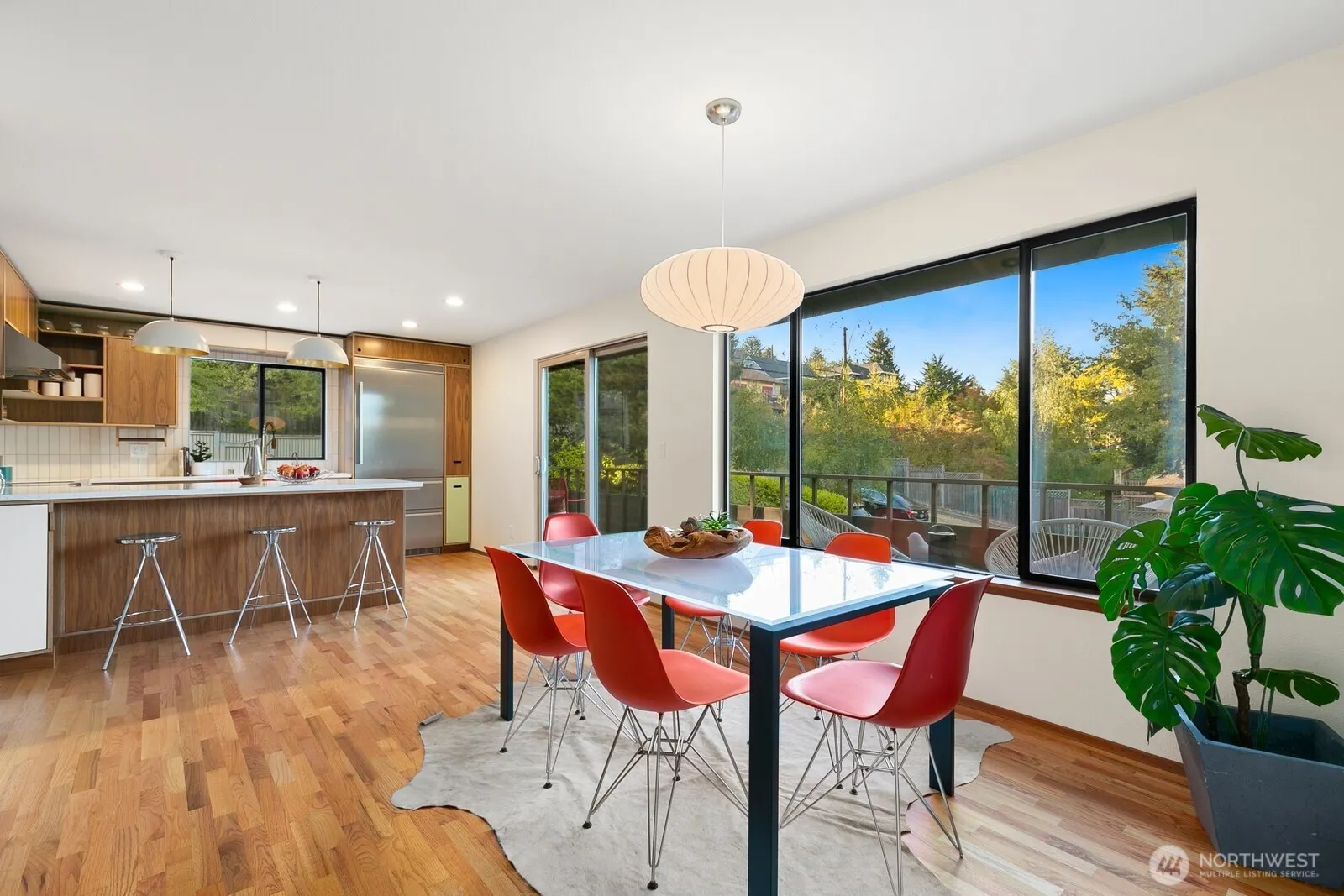 3455 35th Ave W , Seattle, WA 98199